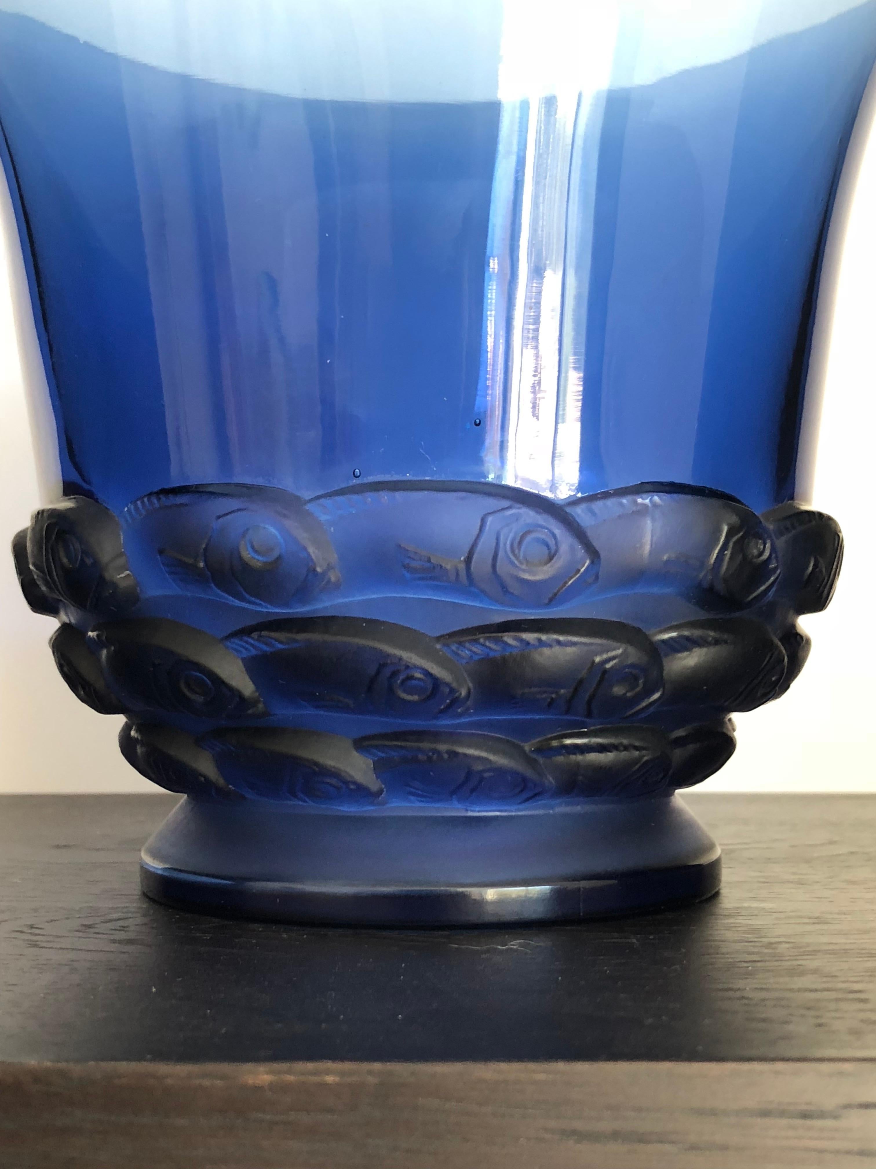 French 1930 Rene Lalique Monaco Vase in Blue Glass, Fishes Design
