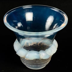 1930 René Lalique Piriac Vase in Opalescent Glass, Fishes