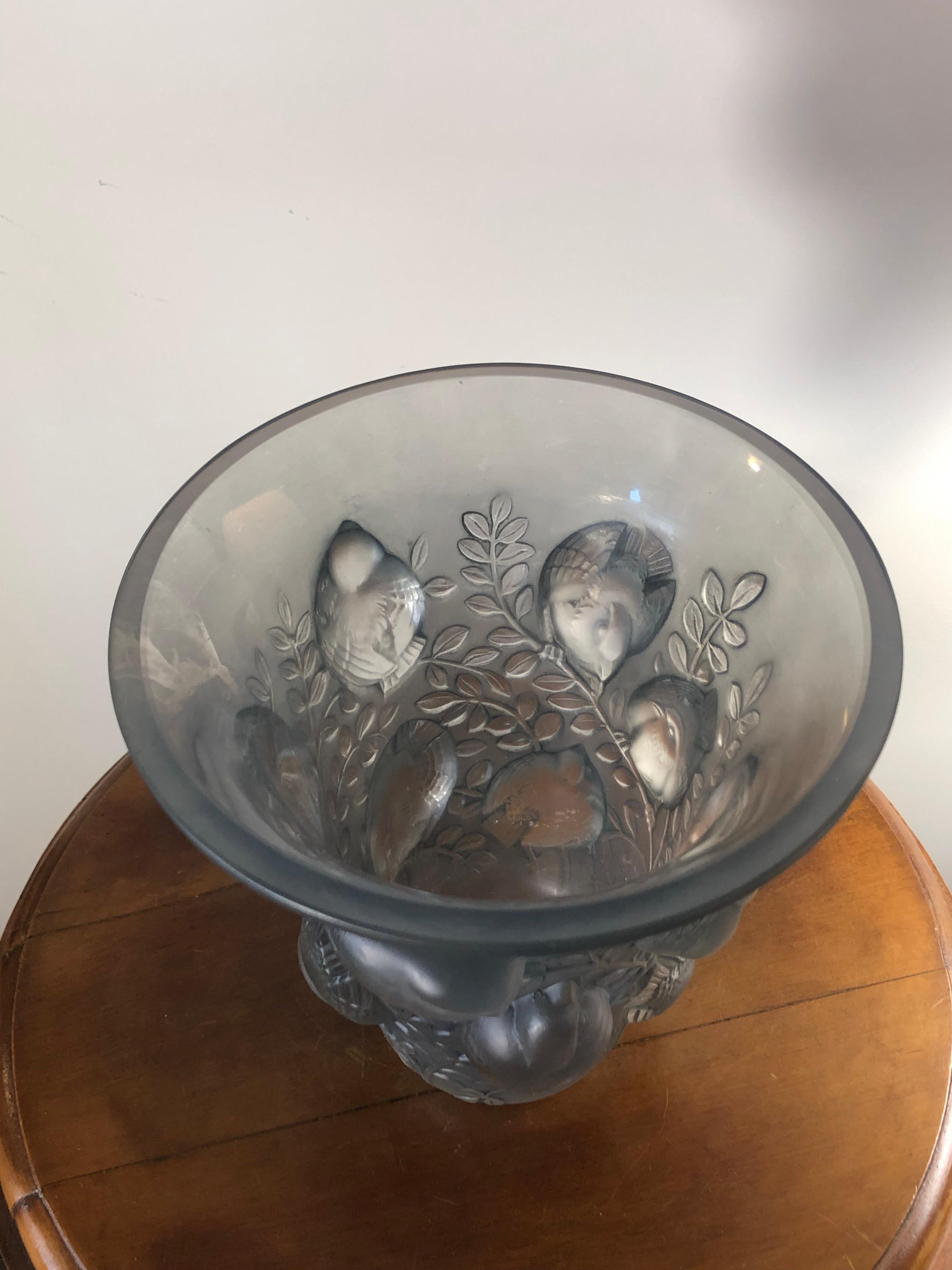 French 1930 René Lalique Saint-François Vase in Frosted and Blue Stained Glass, Birds