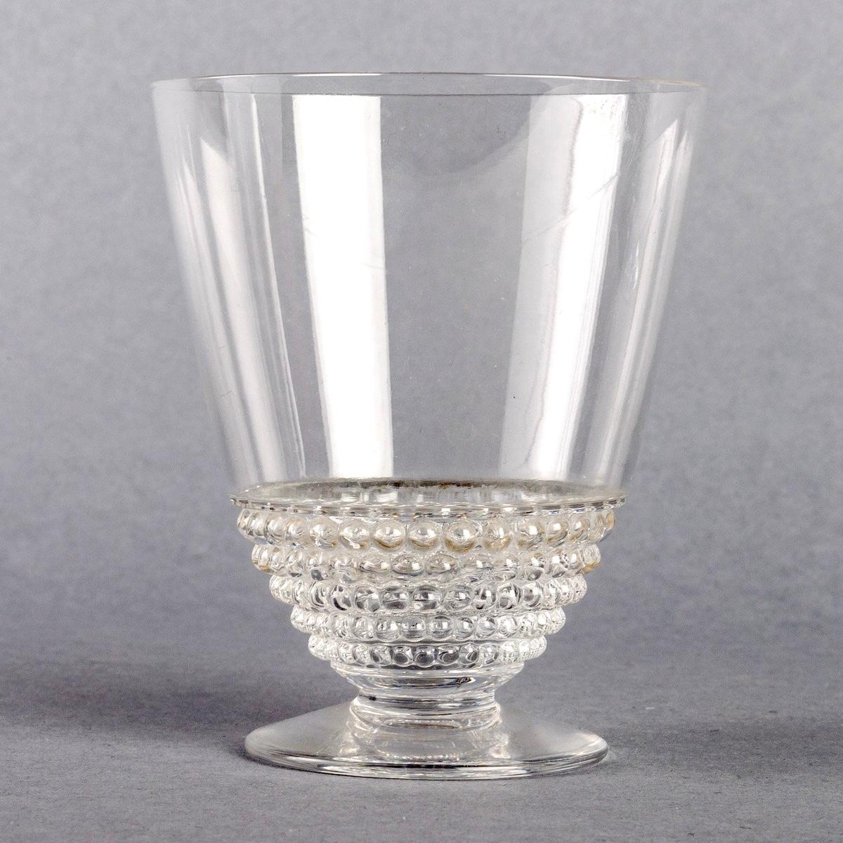 Art Glass 1930 René Lalique Set of 32 Pieces Nippon, 30 Glasses, 1 Pitcher, 1 Decanter