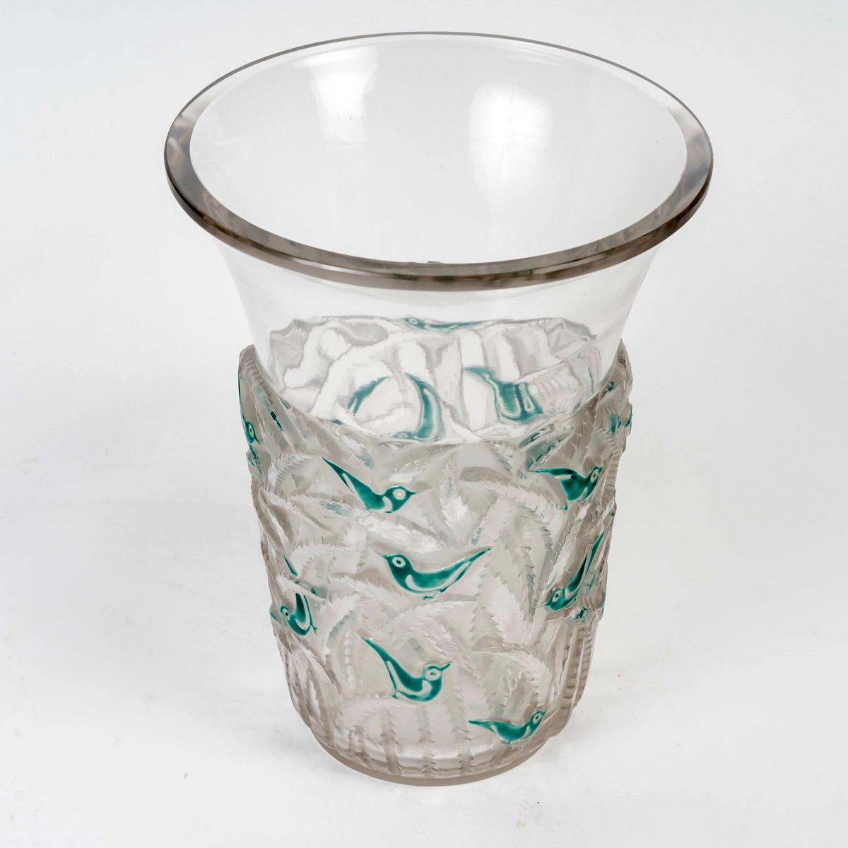 Art Déco 1930 René Lalique - Vaso in vetro del Borneo con smalto verde originale in vendita