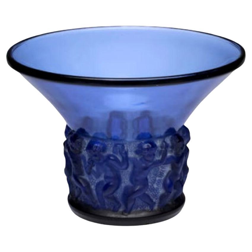1930–René Lalique Vase, “Farandole” For Sale