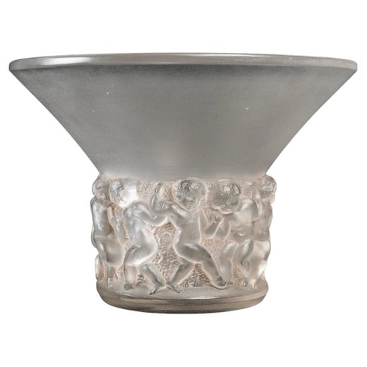 Art Deco Showcase with Lalique Glass Doors For Sale at 1stDibs