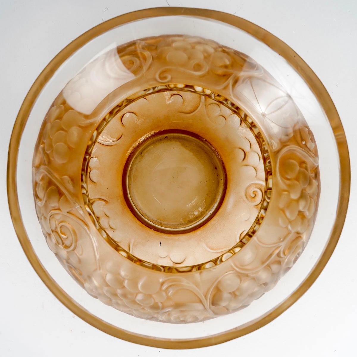 Art Deco 1930 René Lalique Vase Fontainebleau Glass with Sepia Patina For Sale