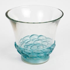 1930 Rene Lalique Vase en verre Monaco à patine bleue, poissons