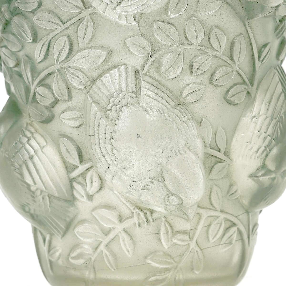 Molded 1930 René Lalique Vase Saint-François Frosted Glass Green Patina, Birds For Sale