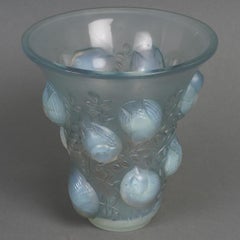 1930 René Lalique Vase Saint-François Opalescent Glass Blue Patina, Birds