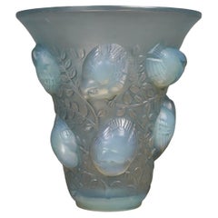 Antique 1930 René Lalique Vase Saint-François Opalescent Glass Blue Patina, Birds