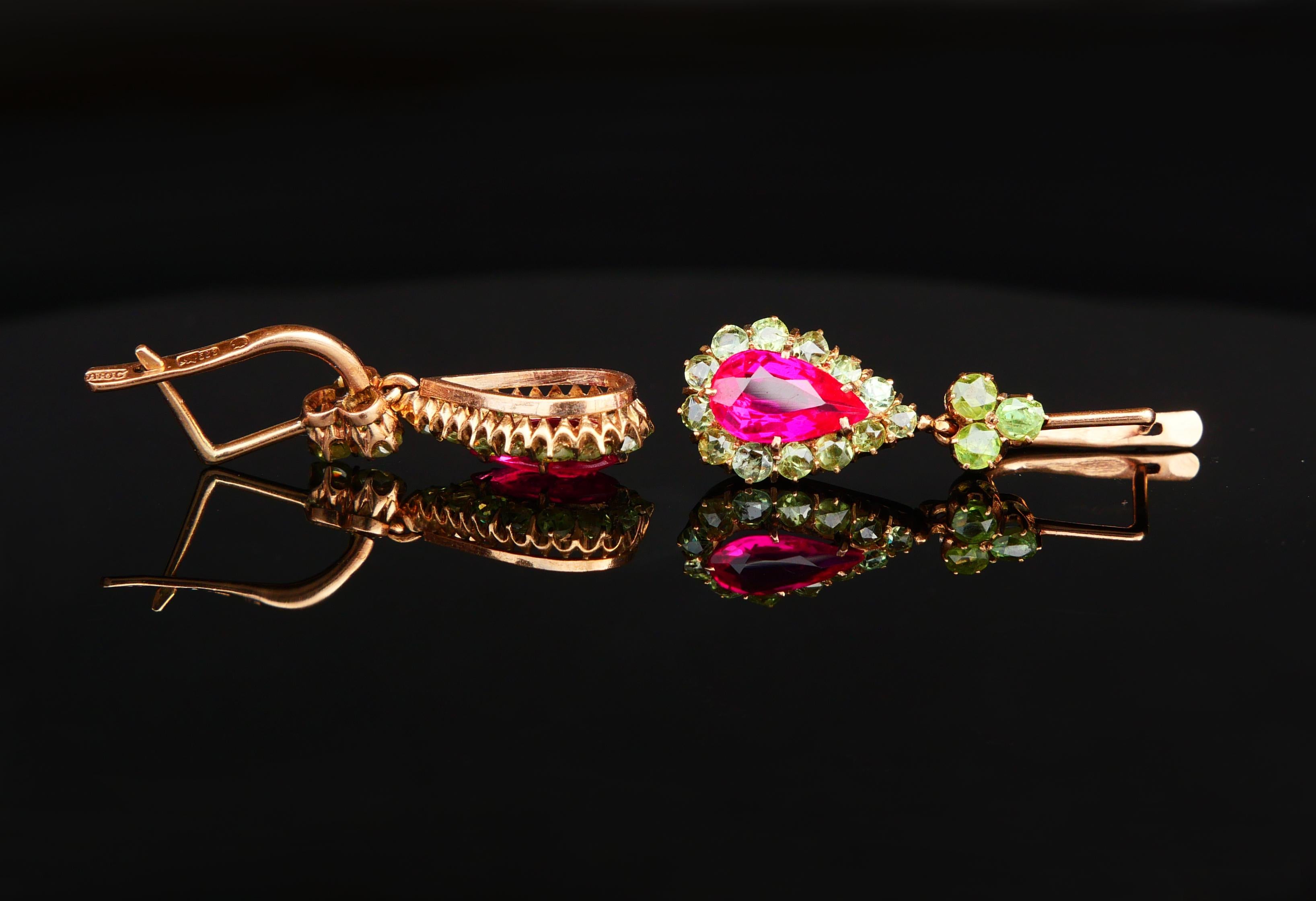 1930 Boucles d'oreilles russes Rubis 3.3 ctw Démantoïde de l'Oural massif 14K Or Rose / 5.4 gr Pour femmes en vente