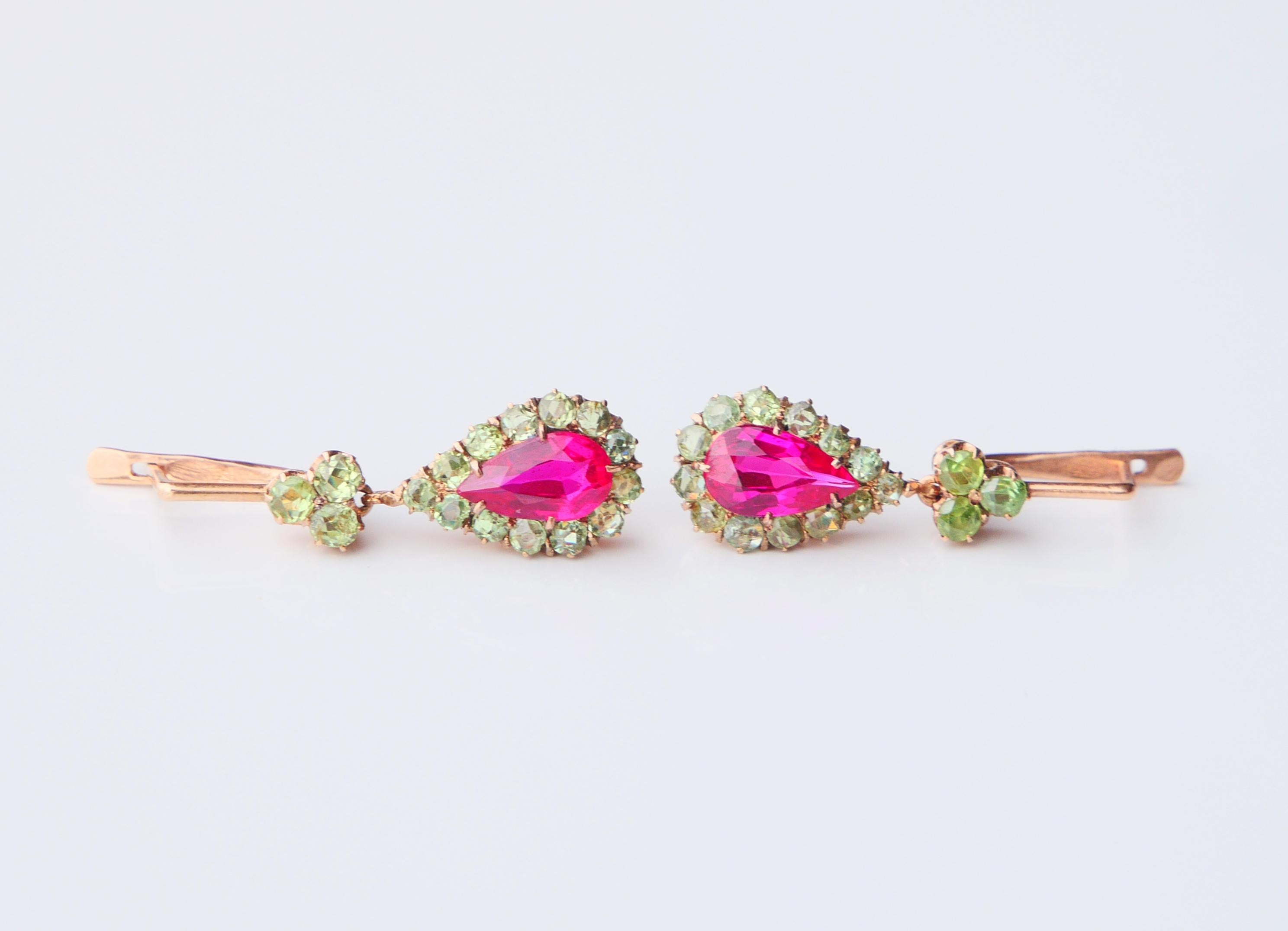 1930 Boucles d'oreilles russes Rubis 3.3 ctw Démantoïde de l'Oural massif 14K Or Rose / 5.4 gr en vente 2