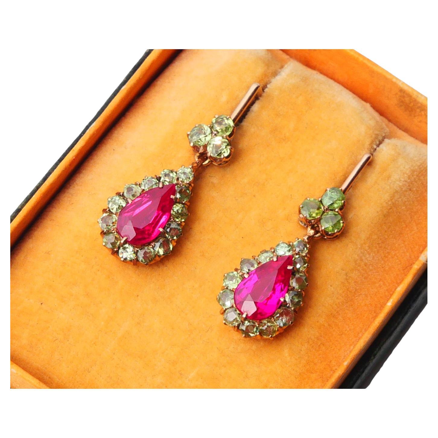 1930 Boucles d'oreilles russes Rubis 3.3 ctw Démantoïde de l'Oural massif 14K Or Rose / 5.4 gr en vente