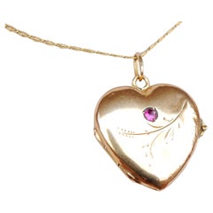 1930 Heart Pendant Picture Locket 583 14K Gold / 5.2 gr
