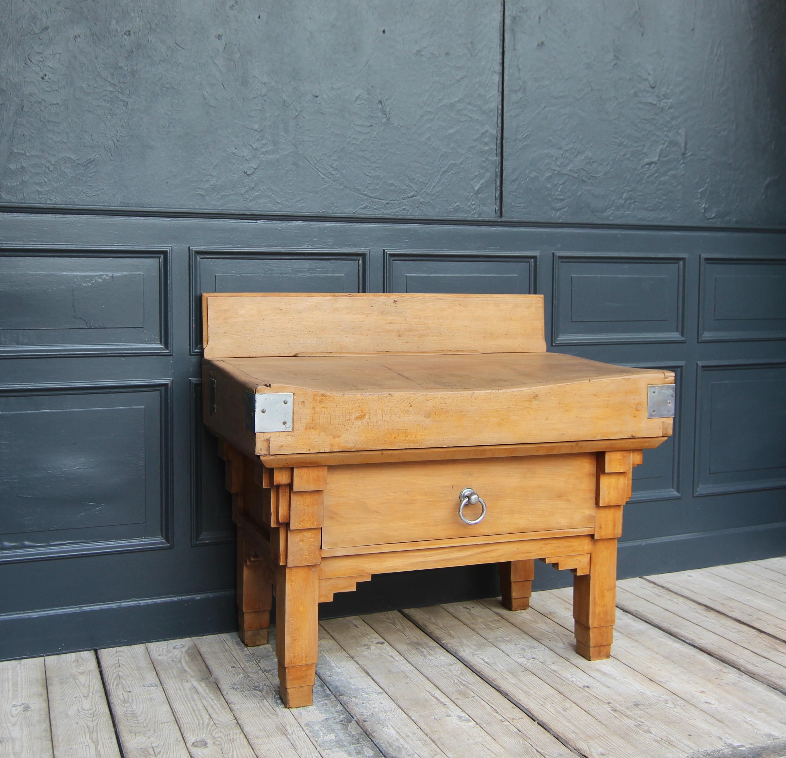 1930´s Art Deco Butcher Block Table For Sale 2