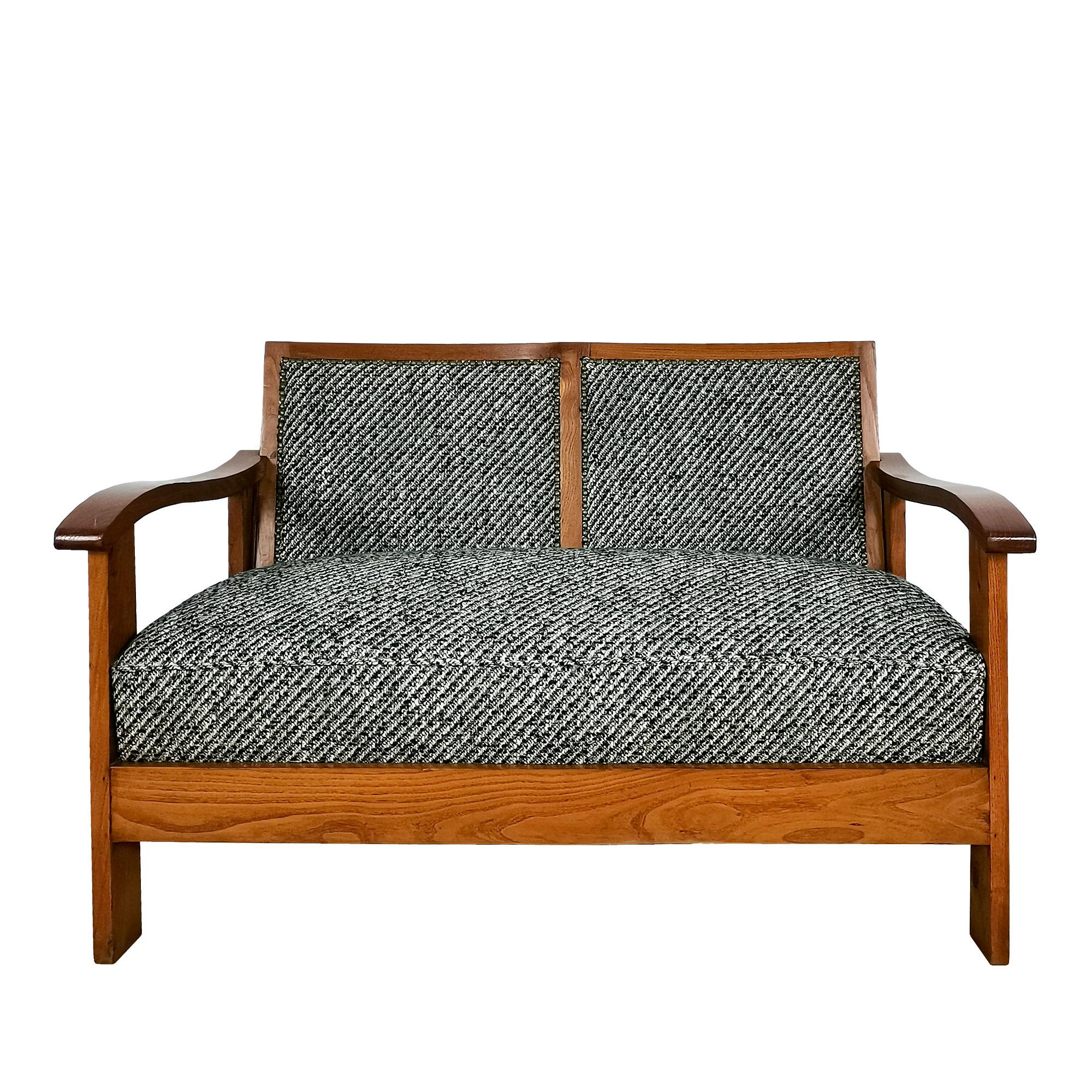 Art Deco living room set, sofa and two armchairs in solid oak with shellac finishing. New fillings and new upholstery in flecked wool with stripes.
Design: Josep Palau Oller

Spain, Barcelona c. 1930

Measures: cm sofa 113 x 71 x 74 armchair 63