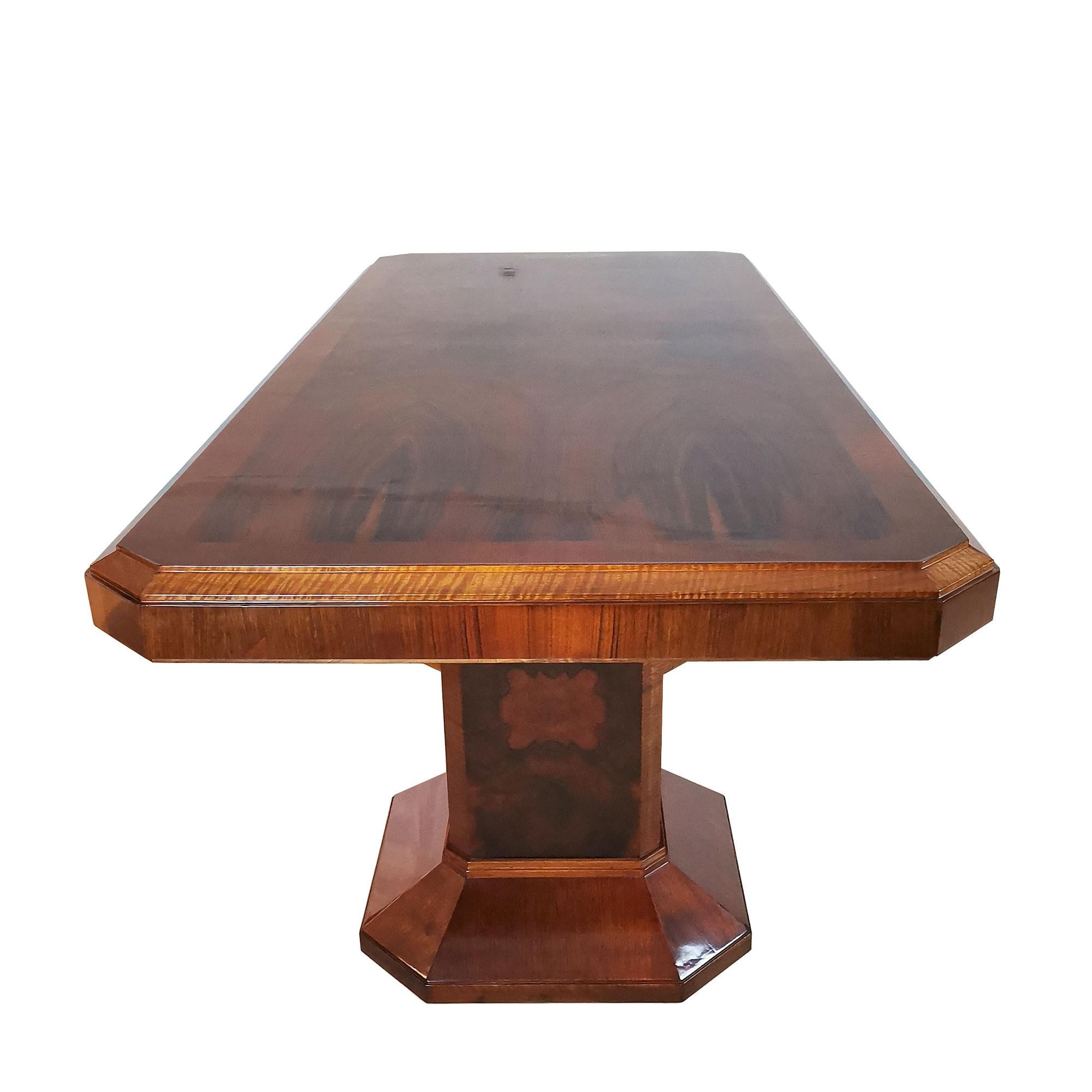 1930´s Art Deco Meeting Table, Walnut and Burl Walnut Veneer, Strut, Barcelona 2