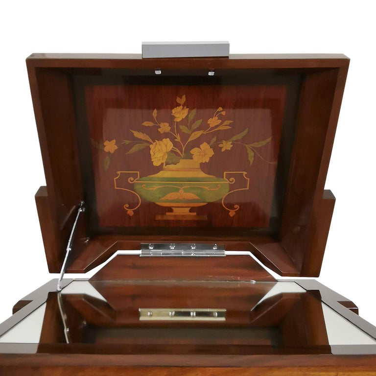 1930´s Art Deco Radio Converted into a Bar or Auxiliary