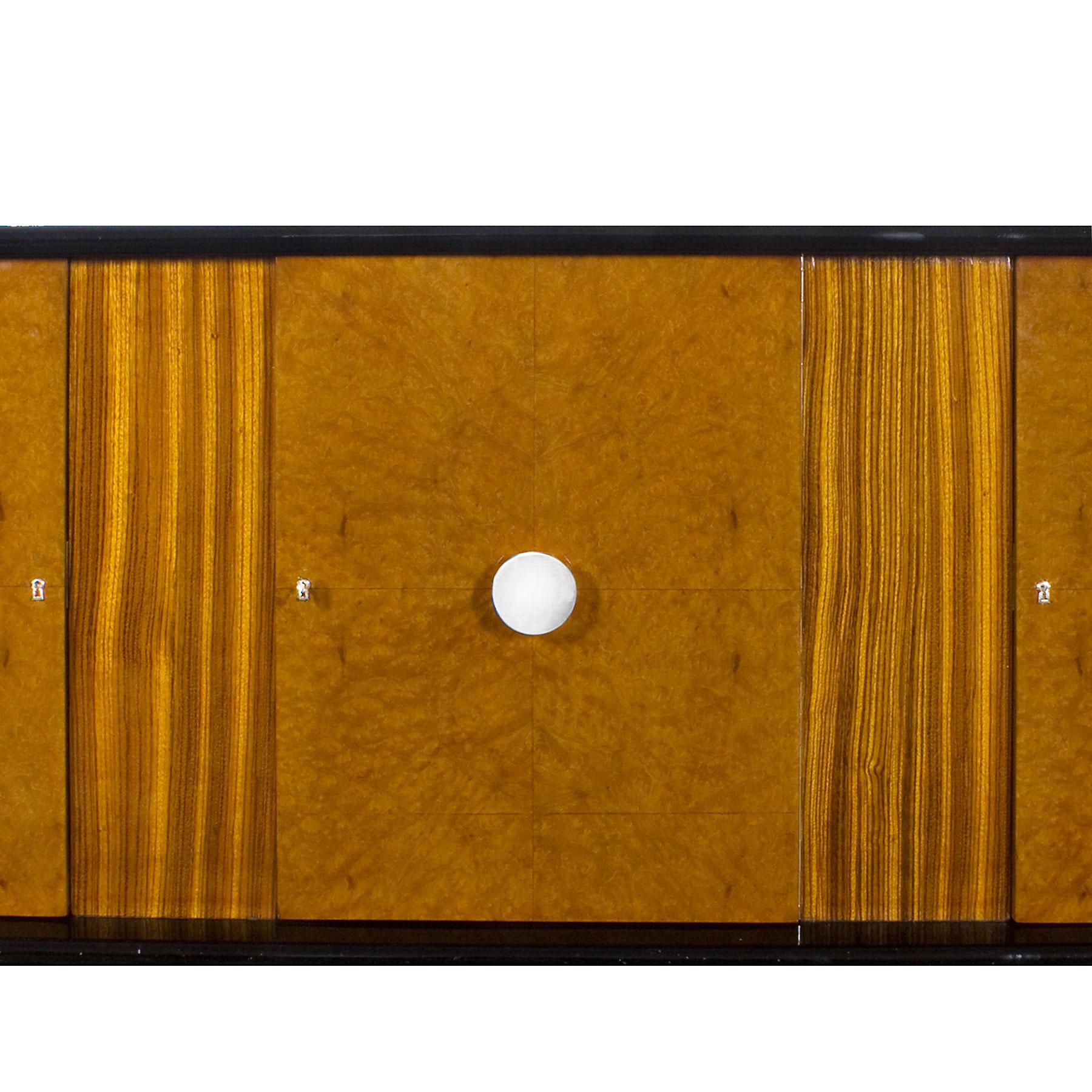 Milieu du XXe siècle Enfilade Art Déco des années 1930, érable, zébrano, cerisier, laque noire - Italie en vente