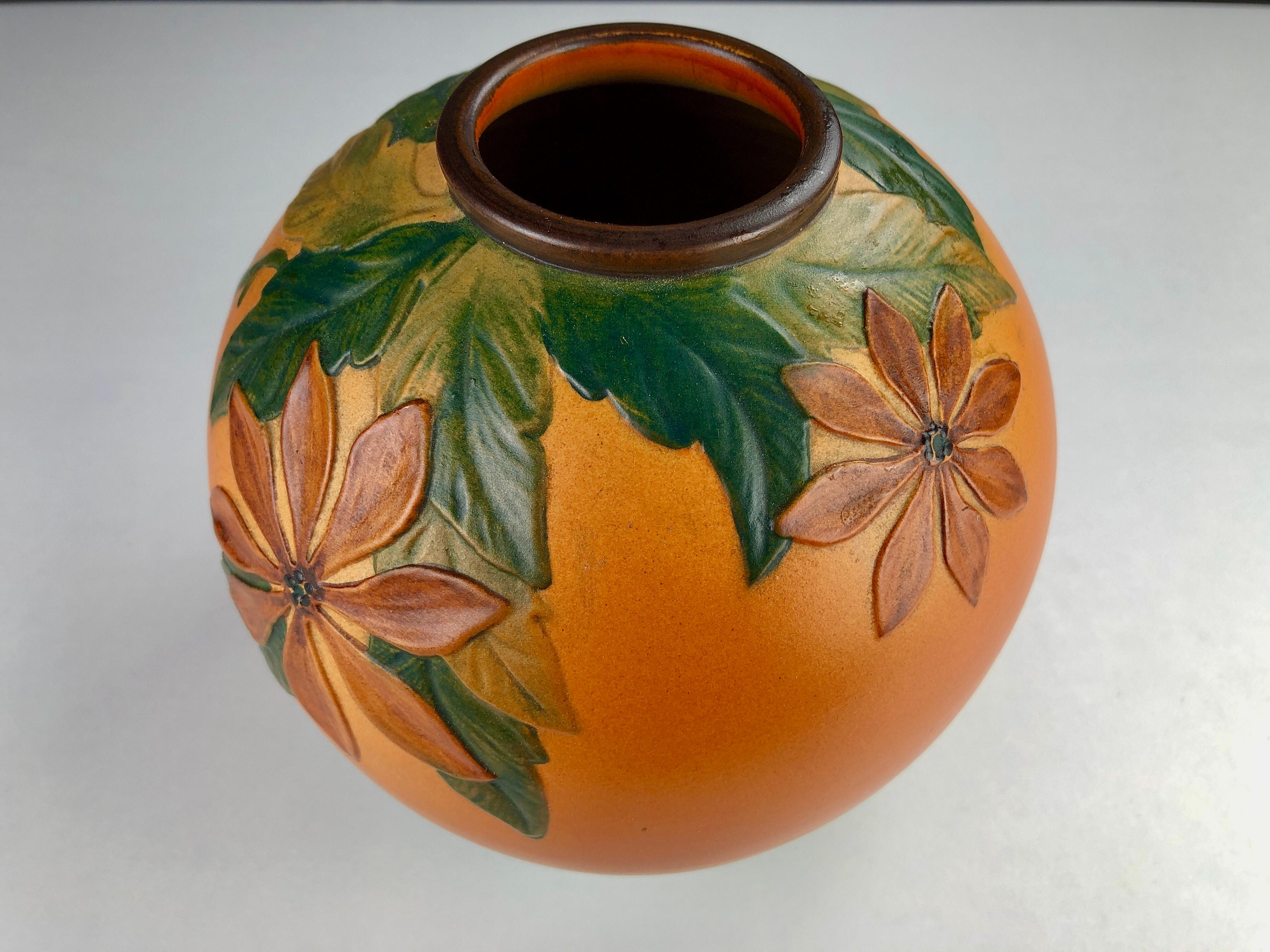 1930´s Art Nouveau Flower Decorated Vase by Axel Sorensen for P. Ipsens Enke In Good Condition For Sale In Knebel, DK