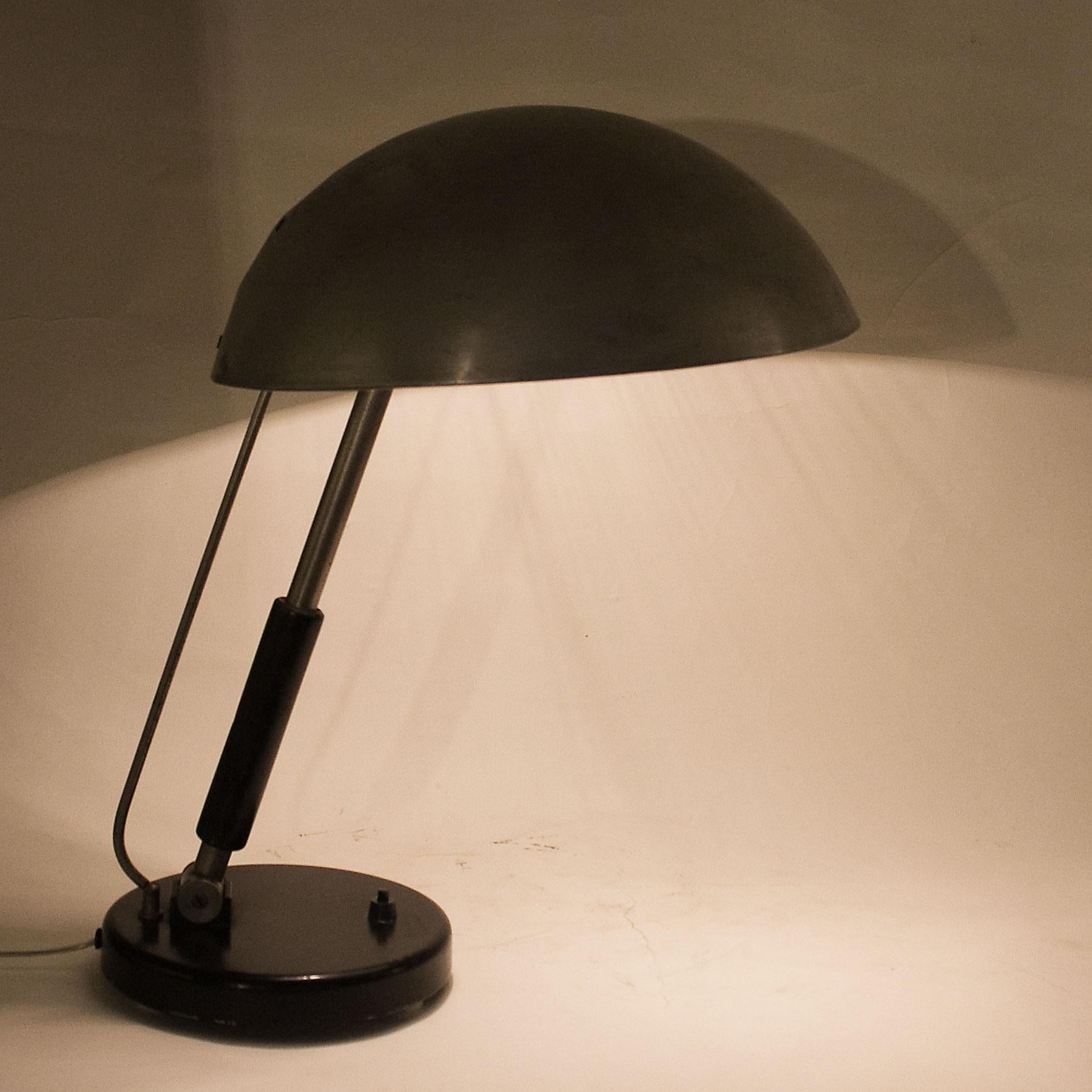 1930s Bauhaus Style Desk Lamp by Karl Trabert for Schanzenbach, Germany 3