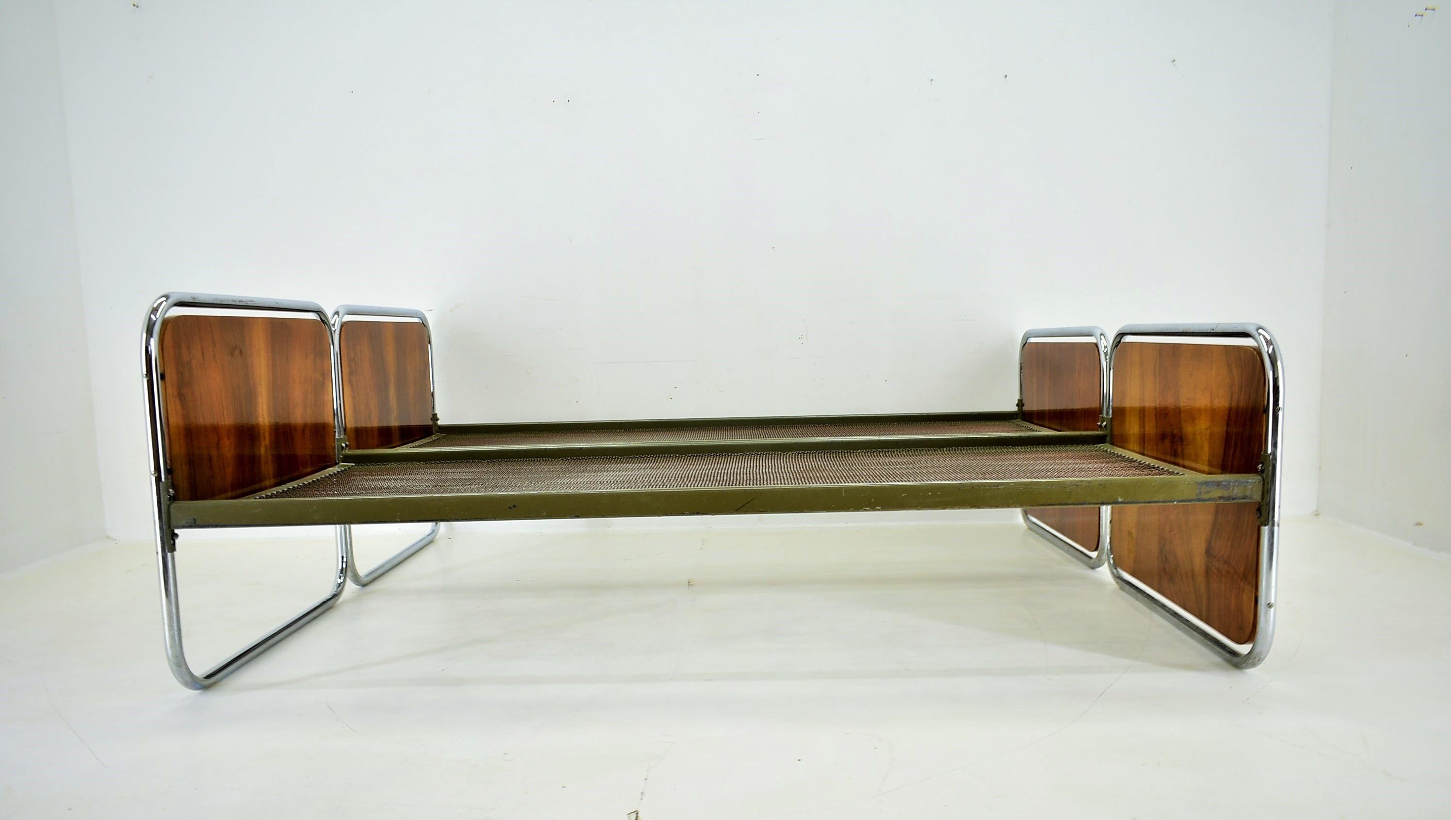 1930´S Bauhaus Tubular Steel Beds, by Beck Arnošt for Mucke-Melder 11