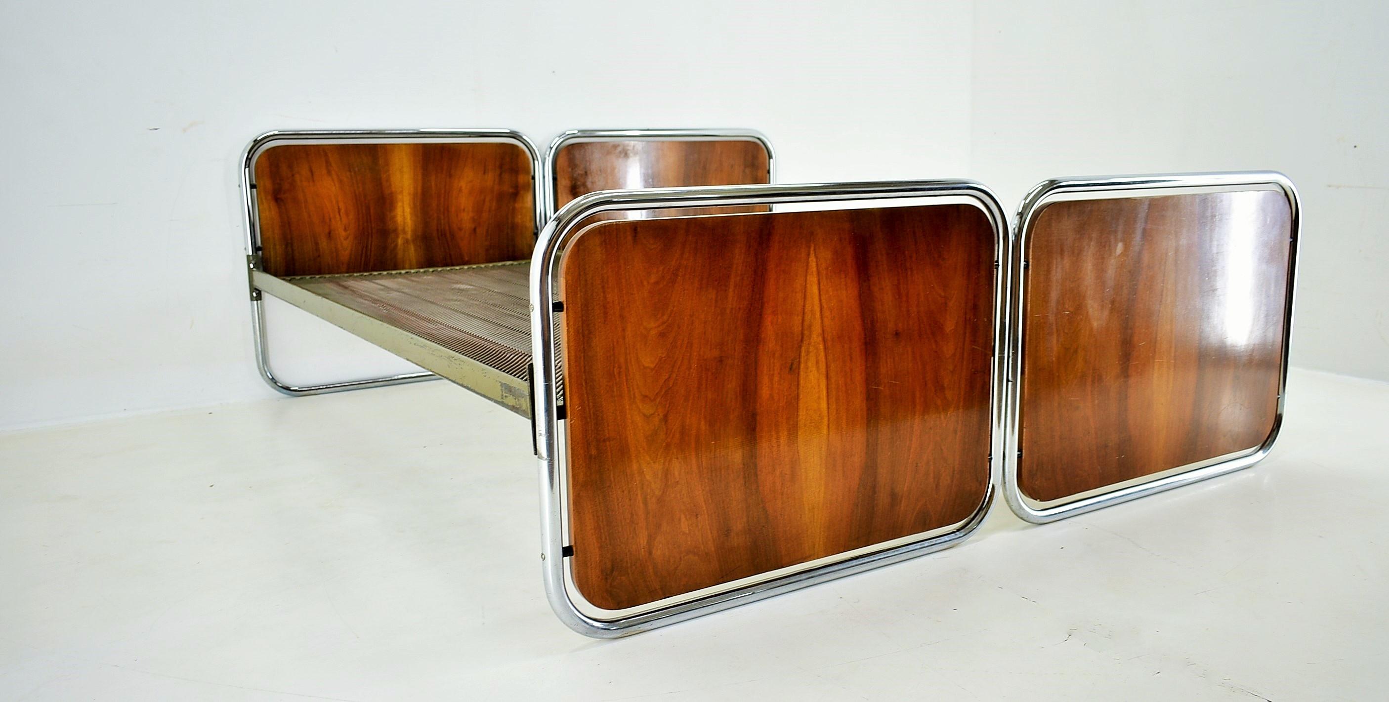 1930´S Bauhaus Tubular Steel Beds, by Beck Arnošt for Mucke-Melder 3