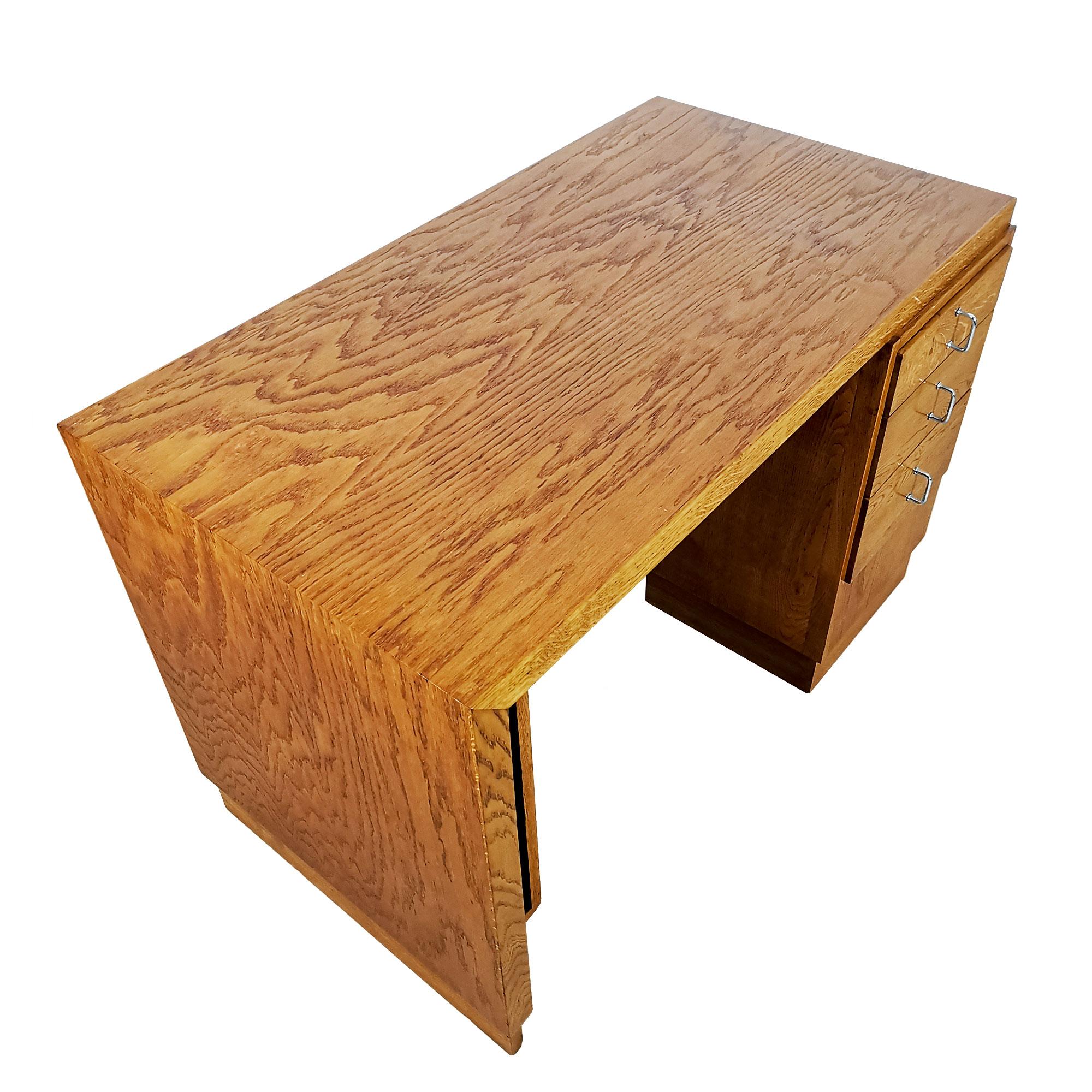 Small Art Deco Cubist Desk in Solid Oak The Style Francisque Chaleyssin- France For Sale 2