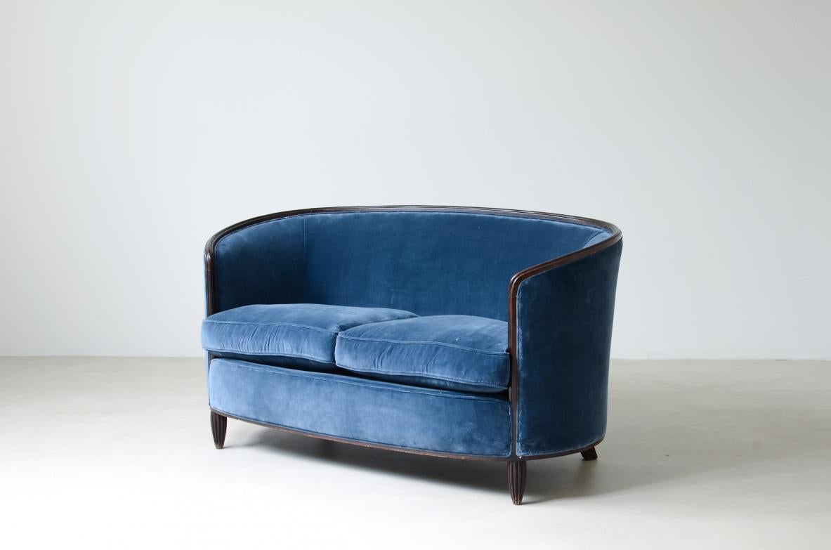 Art Deco 1930 Splendid two-seater curved sofa For Sale