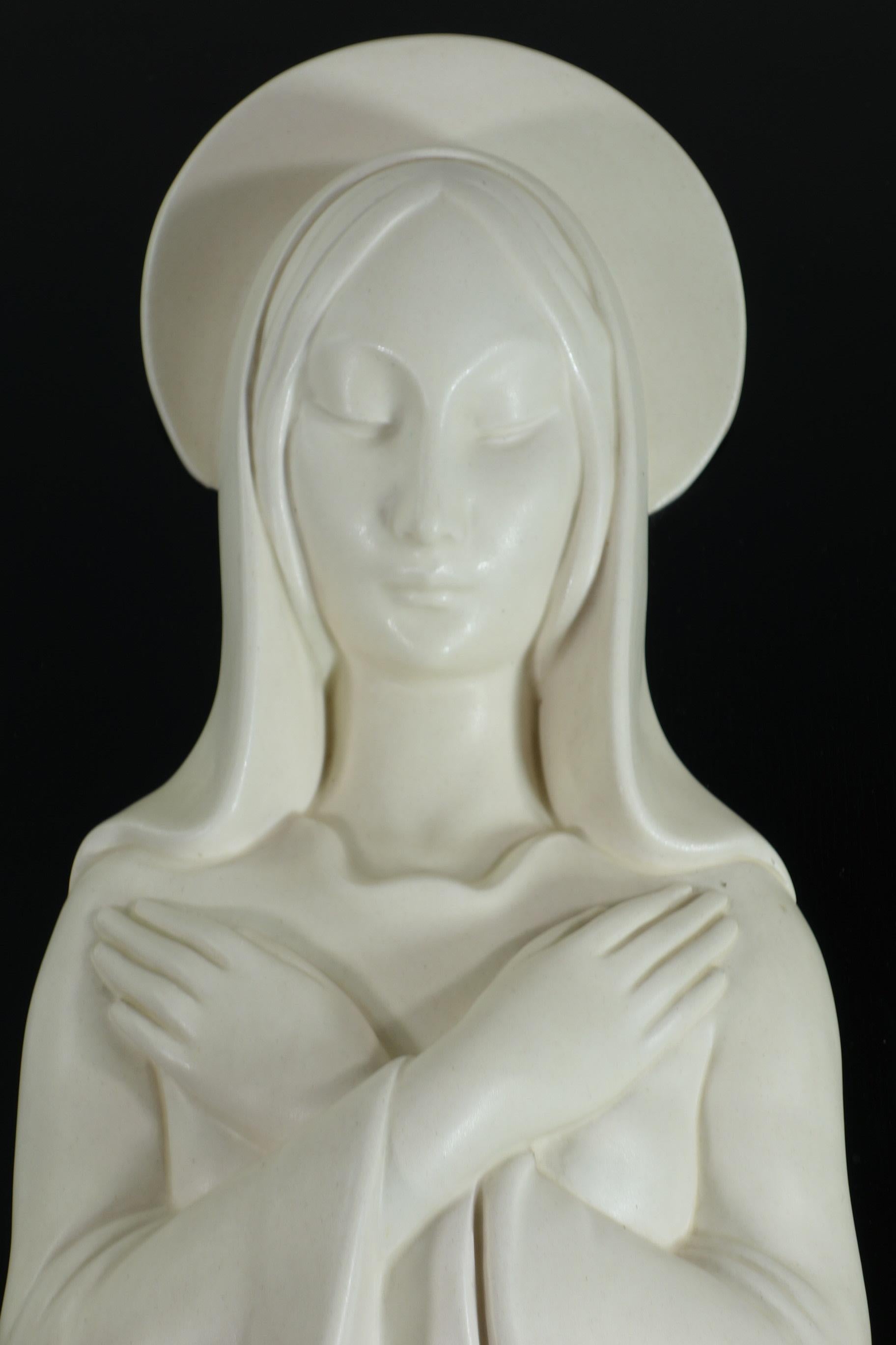 Art déco 1930 by Zaccagnini Italian Art Deco Ceramic Madonna Figure en vente