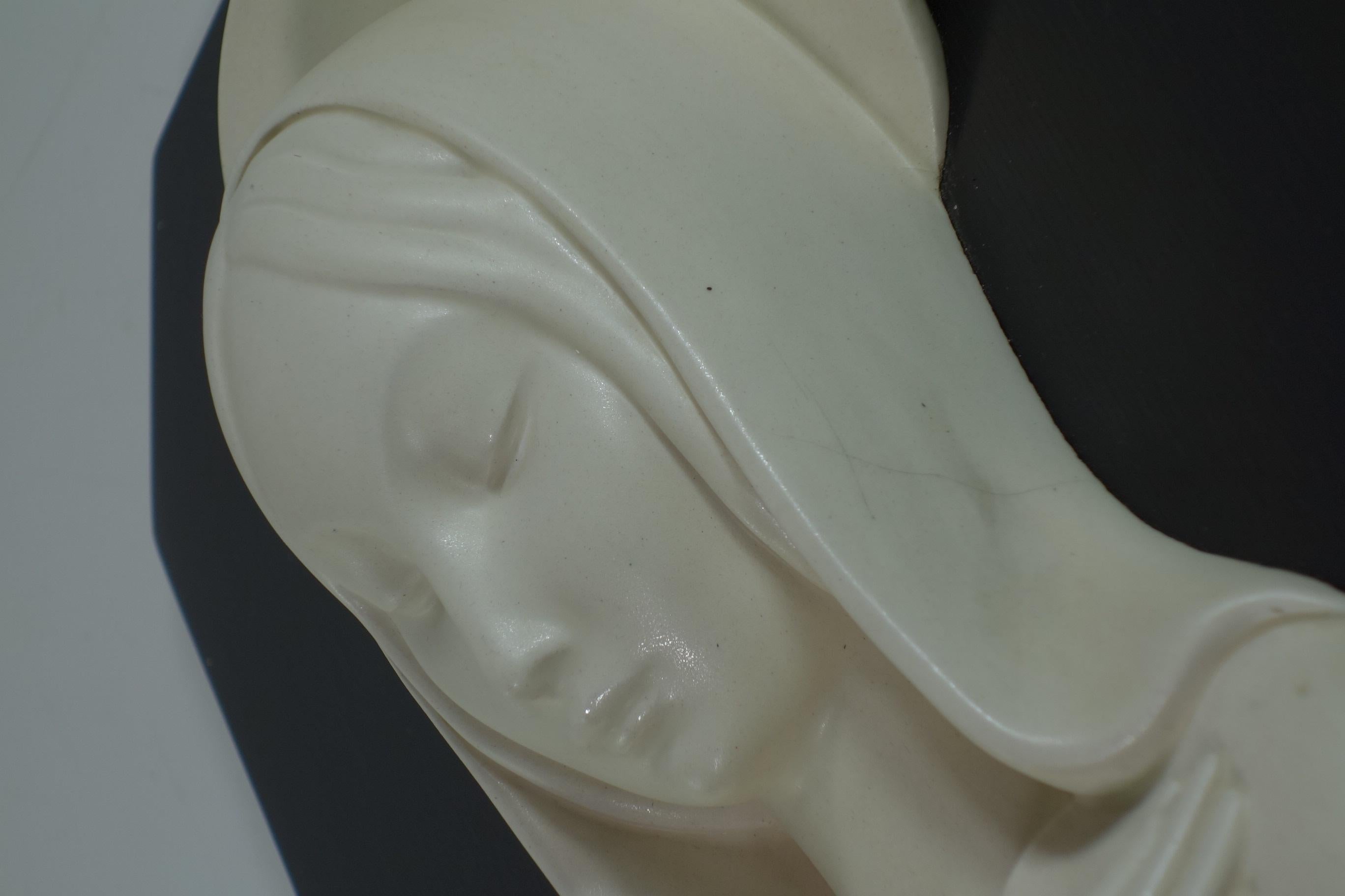 Céramique 1930 by Zaccagnini Italian Art Deco Ceramic Madonna Figure en vente