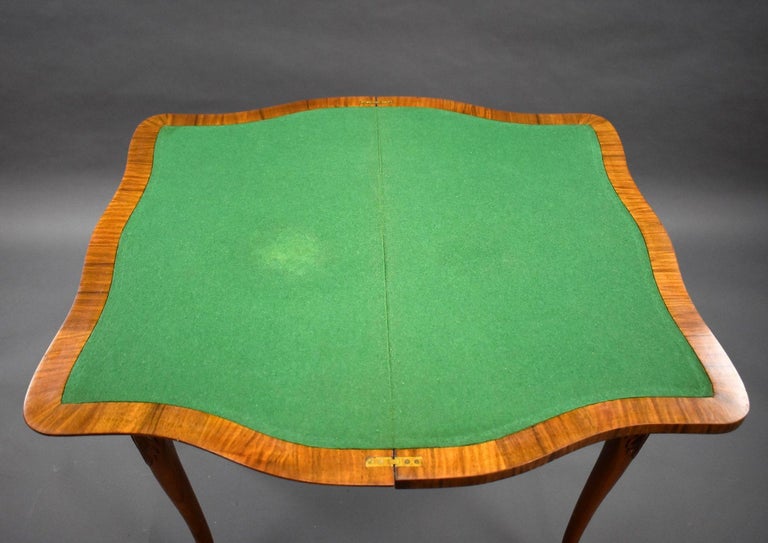 1930d Walnut Serpentine Card Table For Sale at 1stDibs