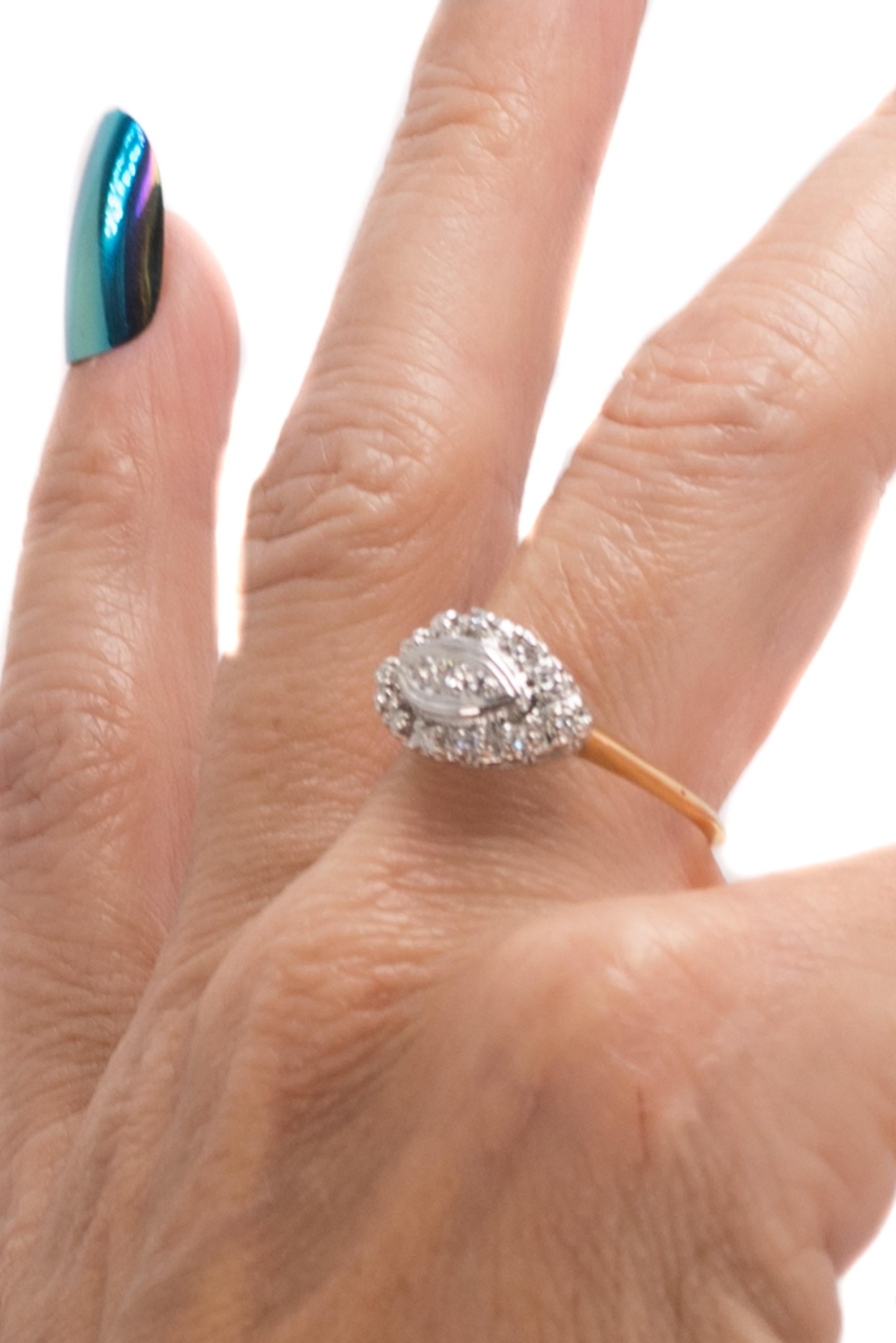 1930s 0.25 Carat Diamond and 14 Karat Gold Two-Tone Antique Ring In Good Condition In Atlanta, GA