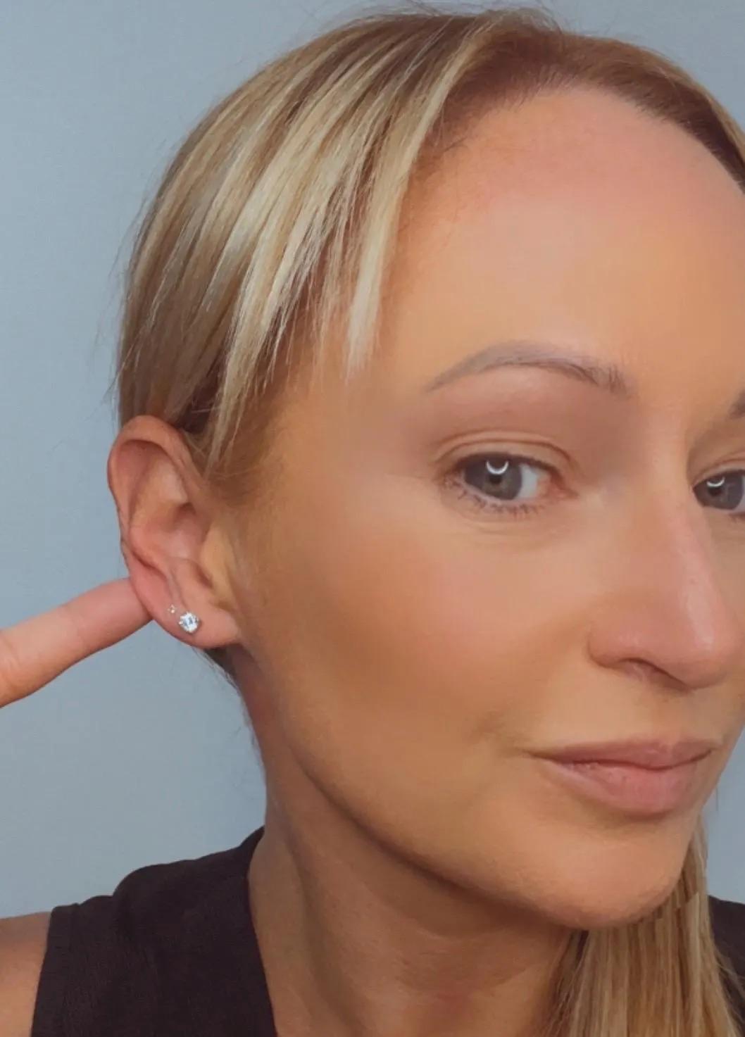 Taille brillant 1930s 0.80 Carat Total Diamonds Set in New 4 Claw 18ct White Stud Earring Mounts en vente