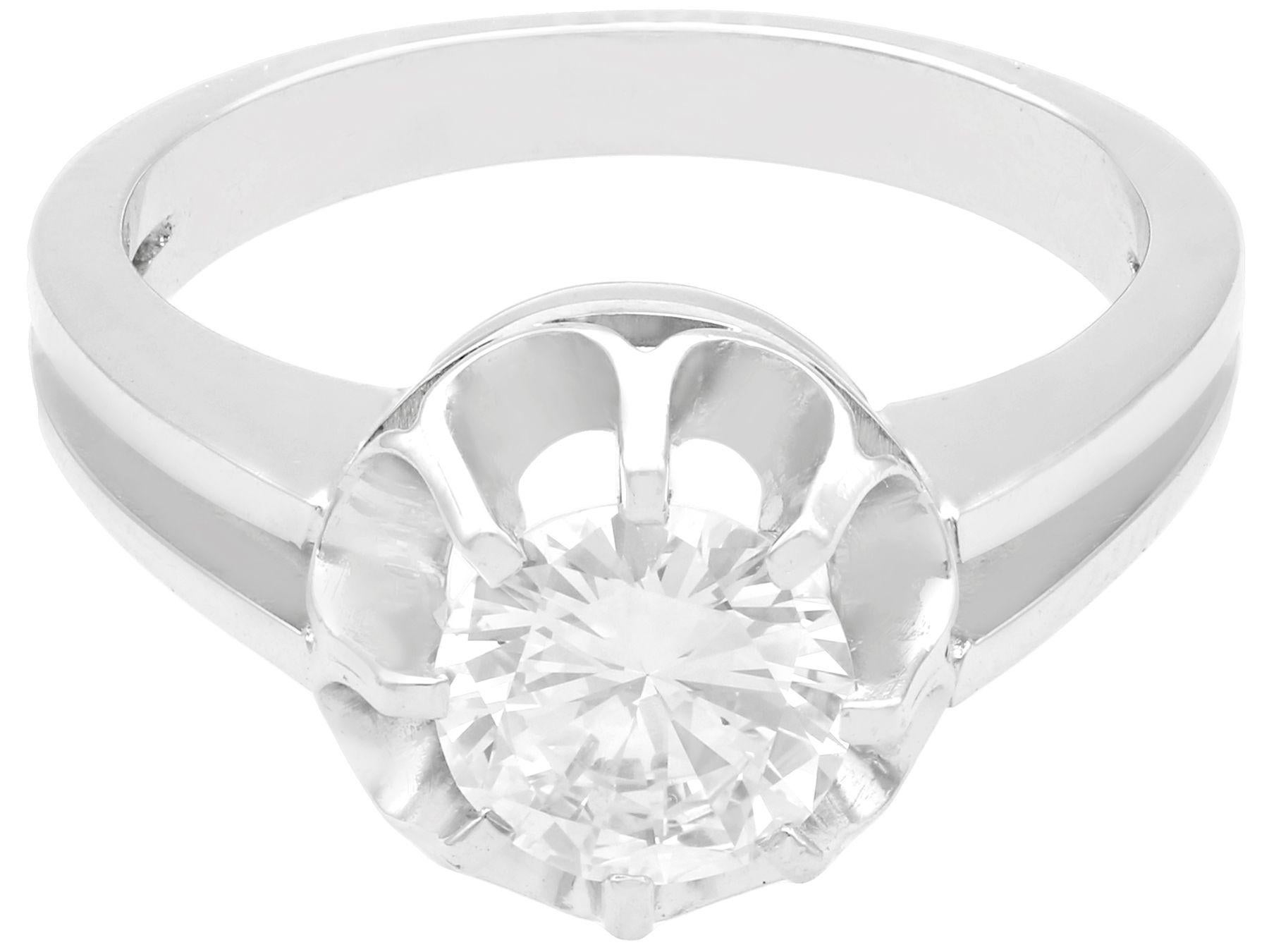 Round Cut 1930s, 1.05 Carat Diamond White Gold Solitaire Engagement Ring For Sale