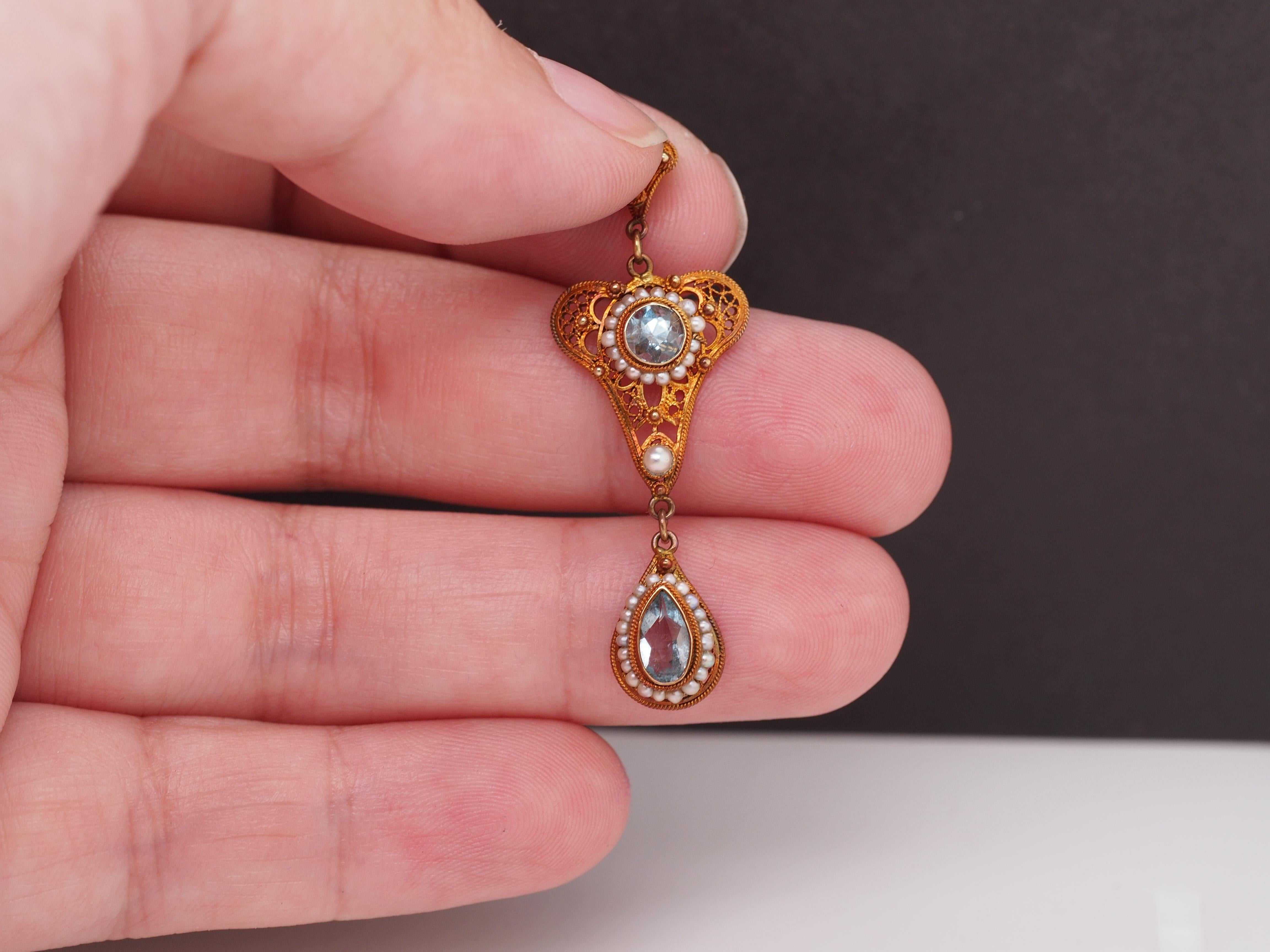1930s 10K Yellow Gold with Seed Pearls and Zircon Drop Dangling Pendant In Good Condition For Sale In Atlanta, GA