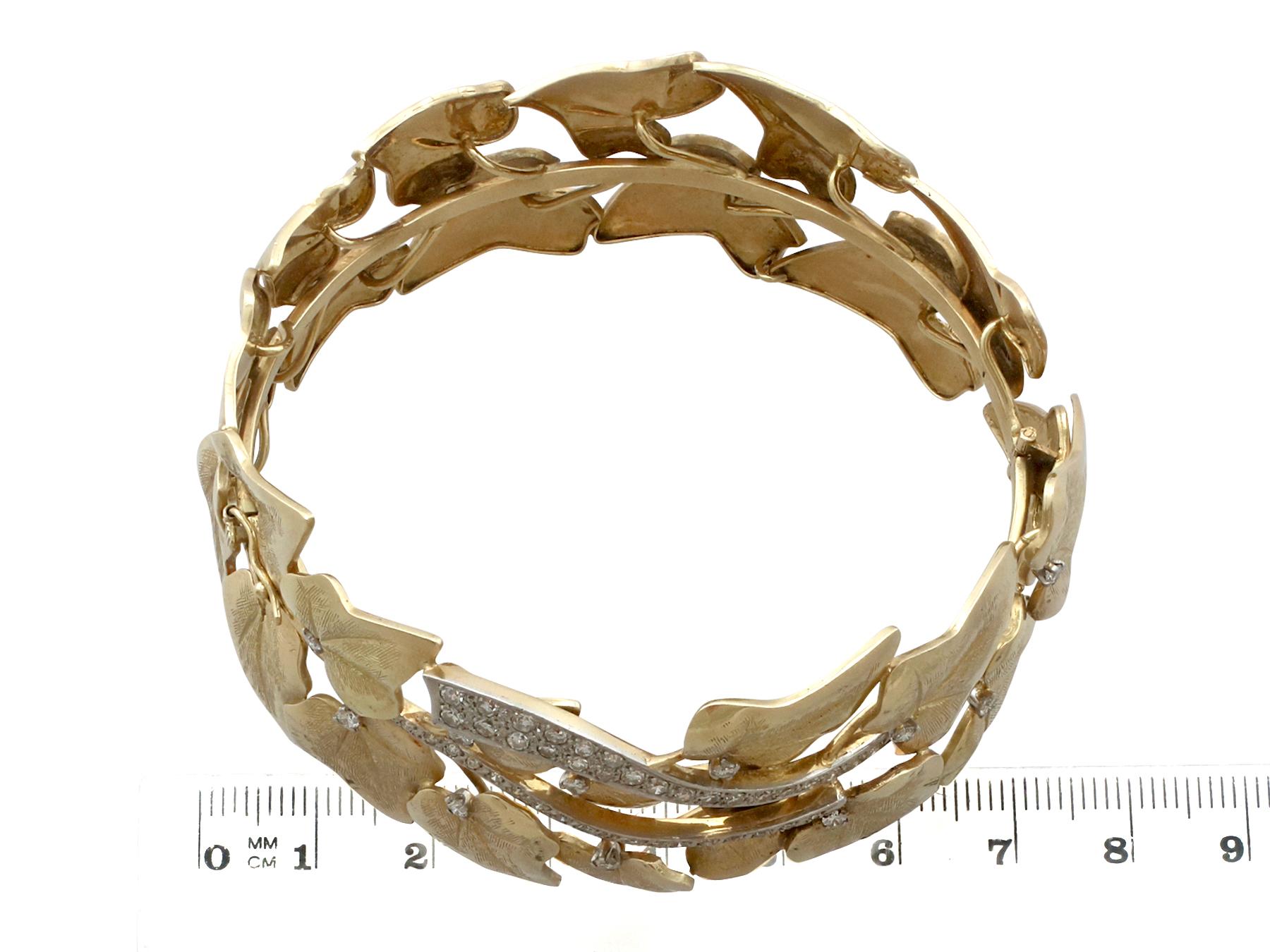 1930s 1.12 Carat Diamond Two-Color Gold Bangle Bracelet 2