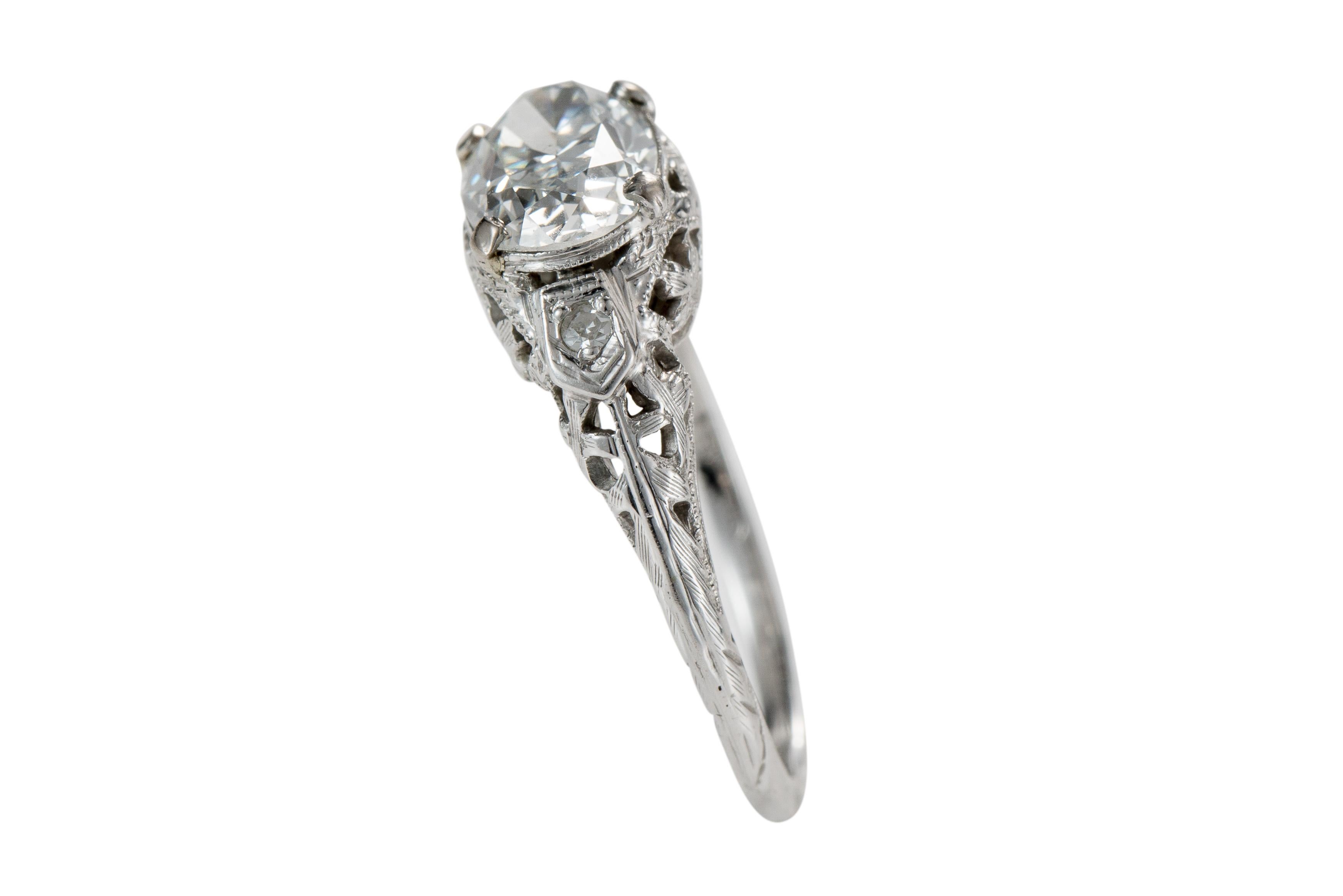 1930s 1.6 Carat Oval Diamond Engagement Ring, 18 Karat Gold In Excellent Condition In Atlanta, GA