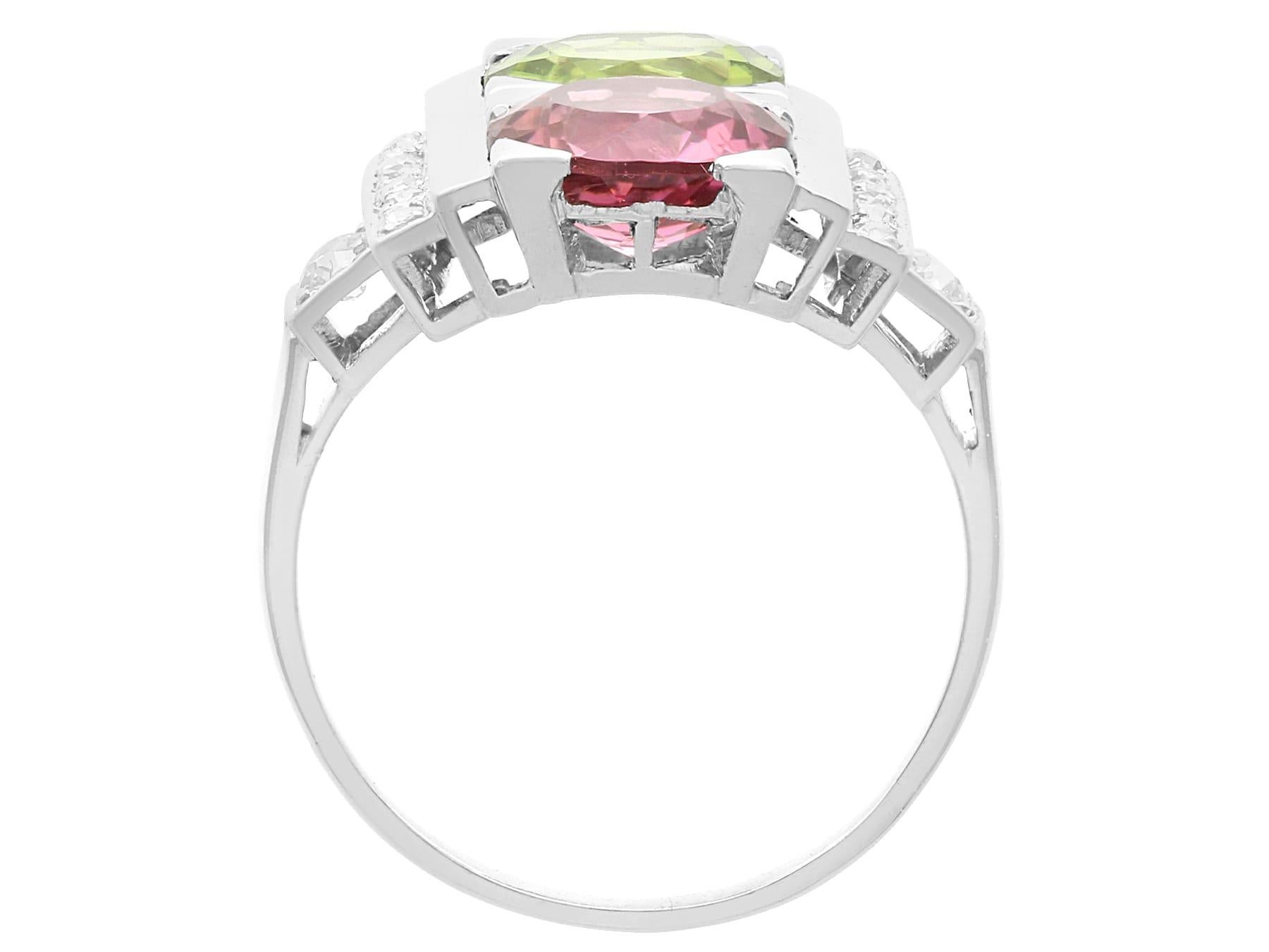 1930s 1.76 Carat Pink Tourmaline 1.70 Carat Peridot and Diamond Platinum Ring  In Excellent Condition For Sale In Jesmond, Newcastle Upon Tyne