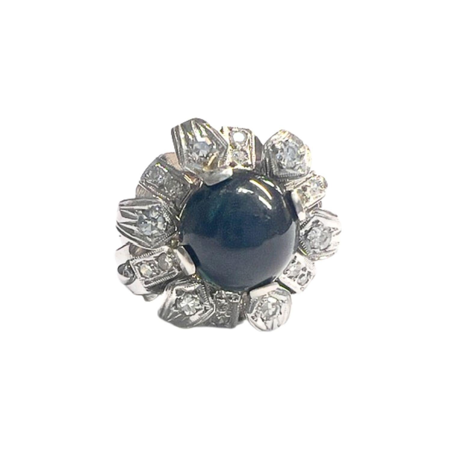 1930er-1935 Art Deco mit Diamanten und Diffusion-behandelten Saphiren 18k Goldring (Einfacher Schliff) im Angebot