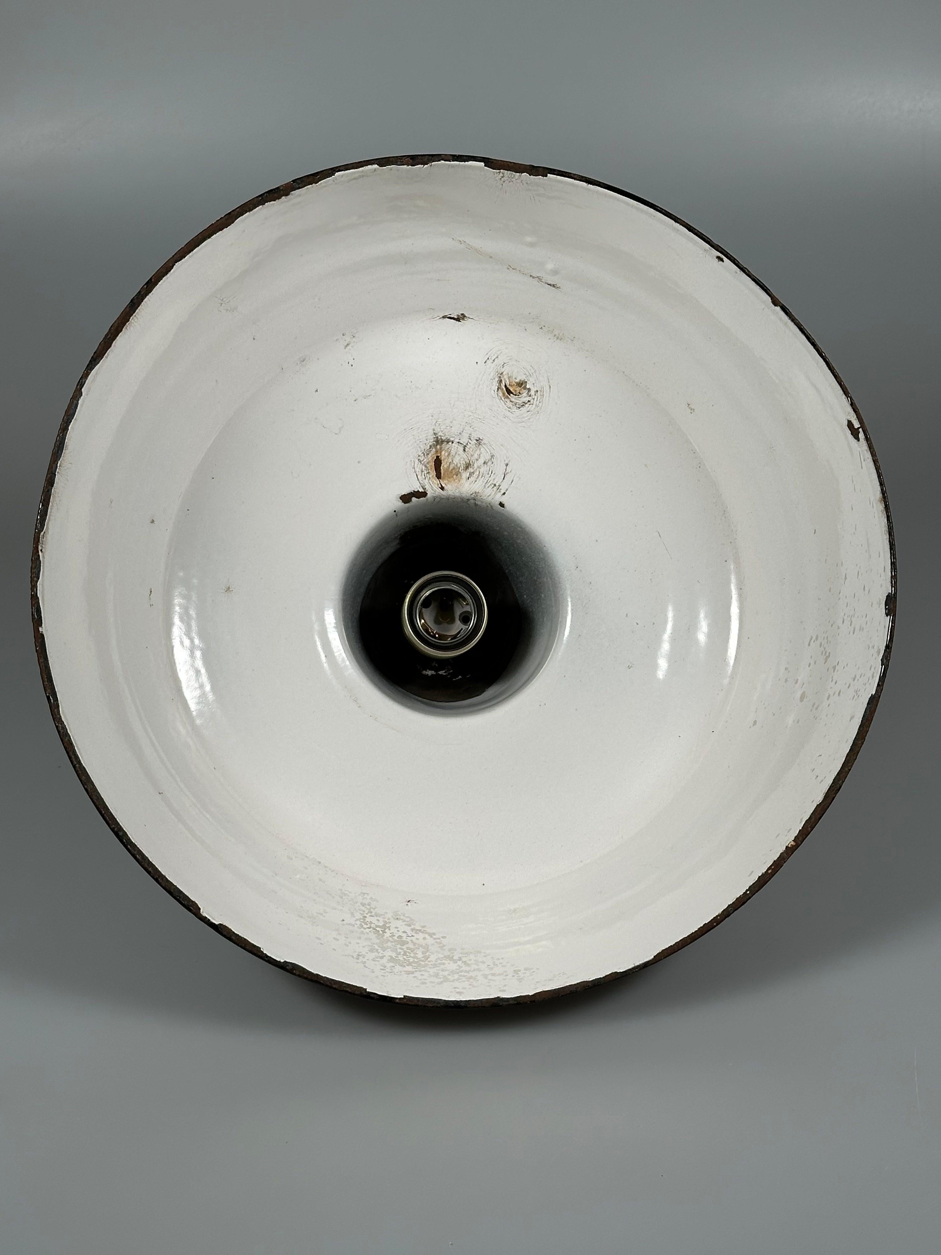 1930s/1940s Ceiling Lamp Industrial Lamp Enamel Loft Metal Bauhaus Design For Sale 8