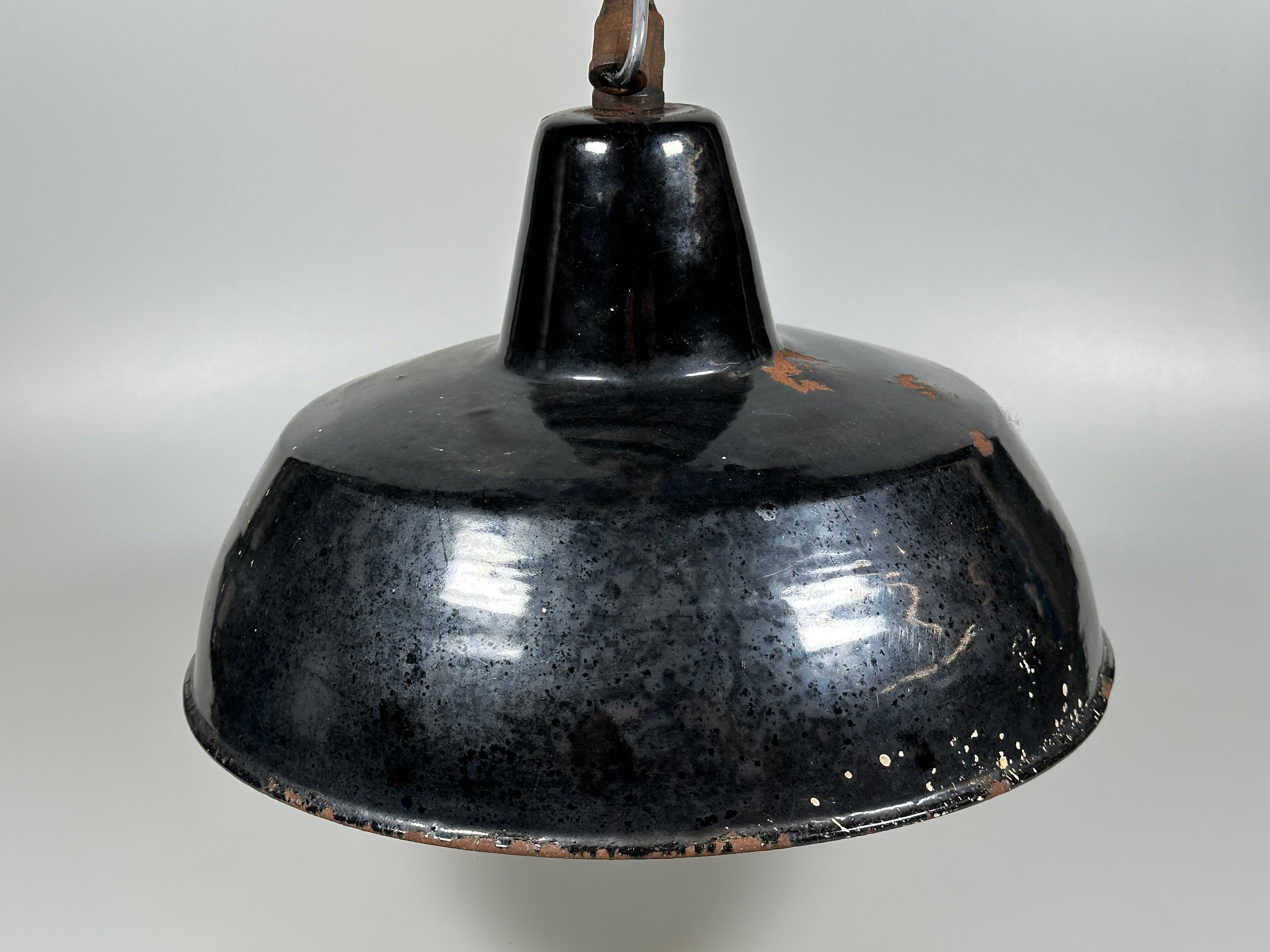 Mid-20th Century 1930s/1940s Ceiling Lamp Industrial Lamp Enamel Loft Metal Bauhaus Design For Sale