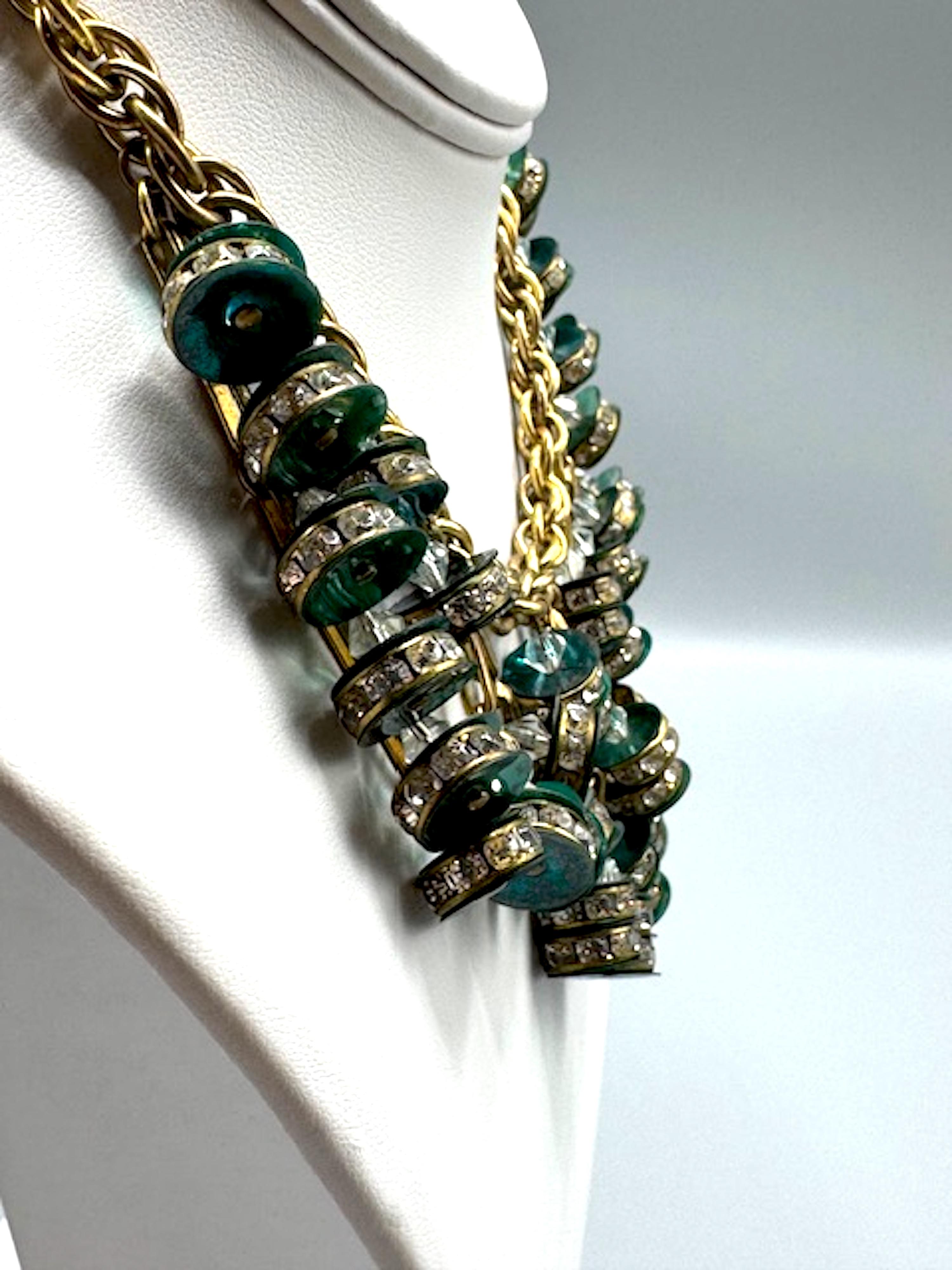 Collana a pettorina con perline in oro, verde e strass anni '30/'40 in vendita 6
