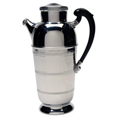 Shakers da cocktail Art Deco degli anni 1930-1950 con manico in bachelite