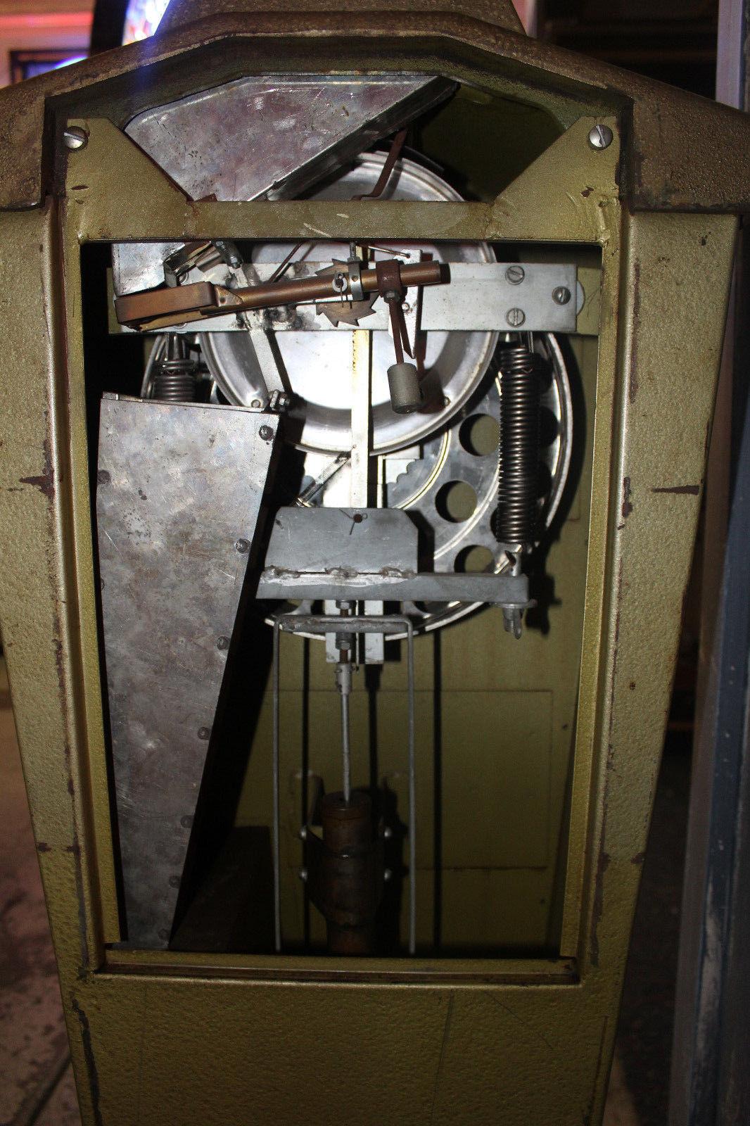 1930s-1950s Usamco Ag 5c Horoscope and Weight Scale For Sale 3
