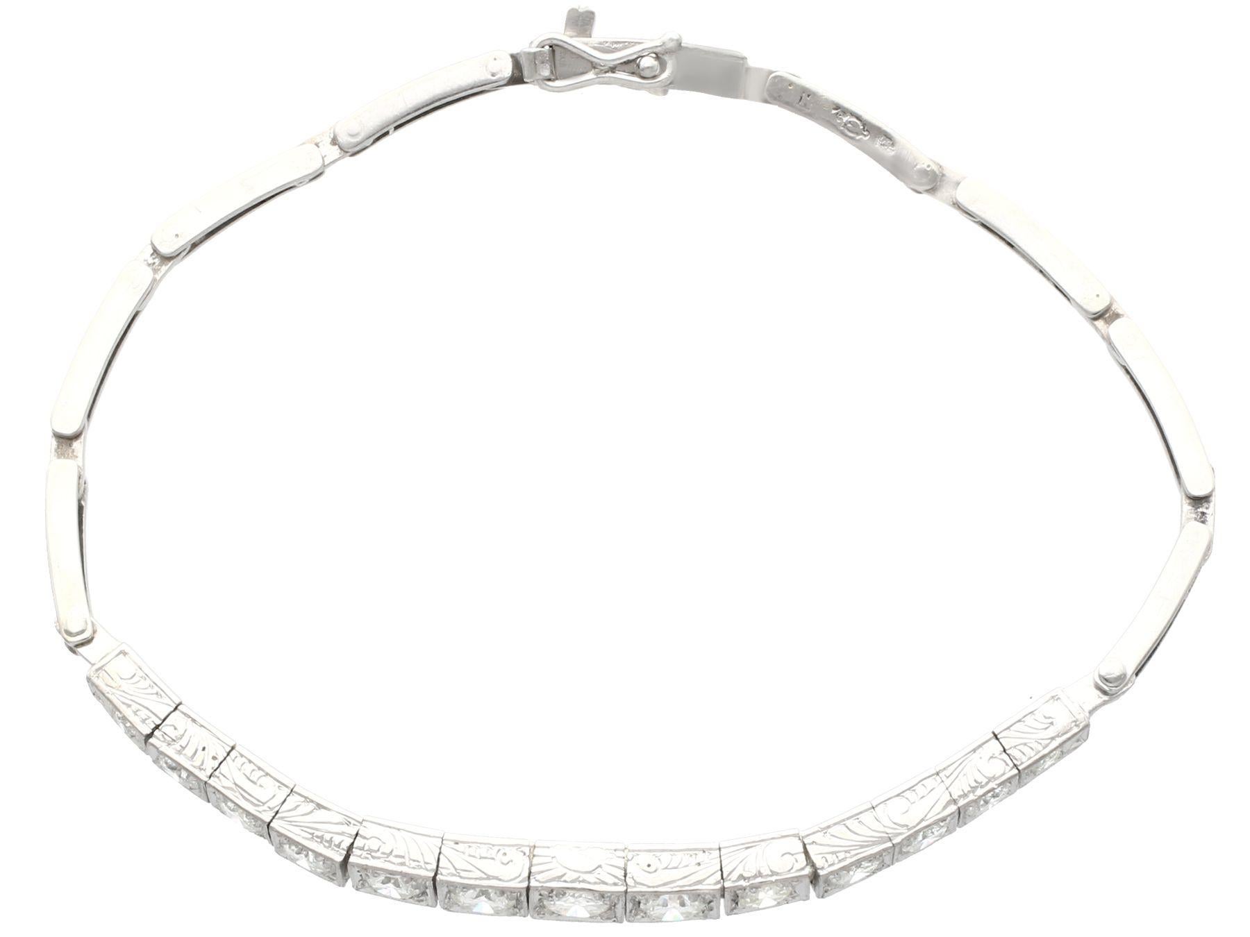 A stunning, fine and impressive antique 1930's 2.02 carat diamond and 18k white gold bracelet; part of our diverse antique jewellery and estate jewelry collections.

This stunning 1930's antique diamond bracelet has been crafted in 18k white