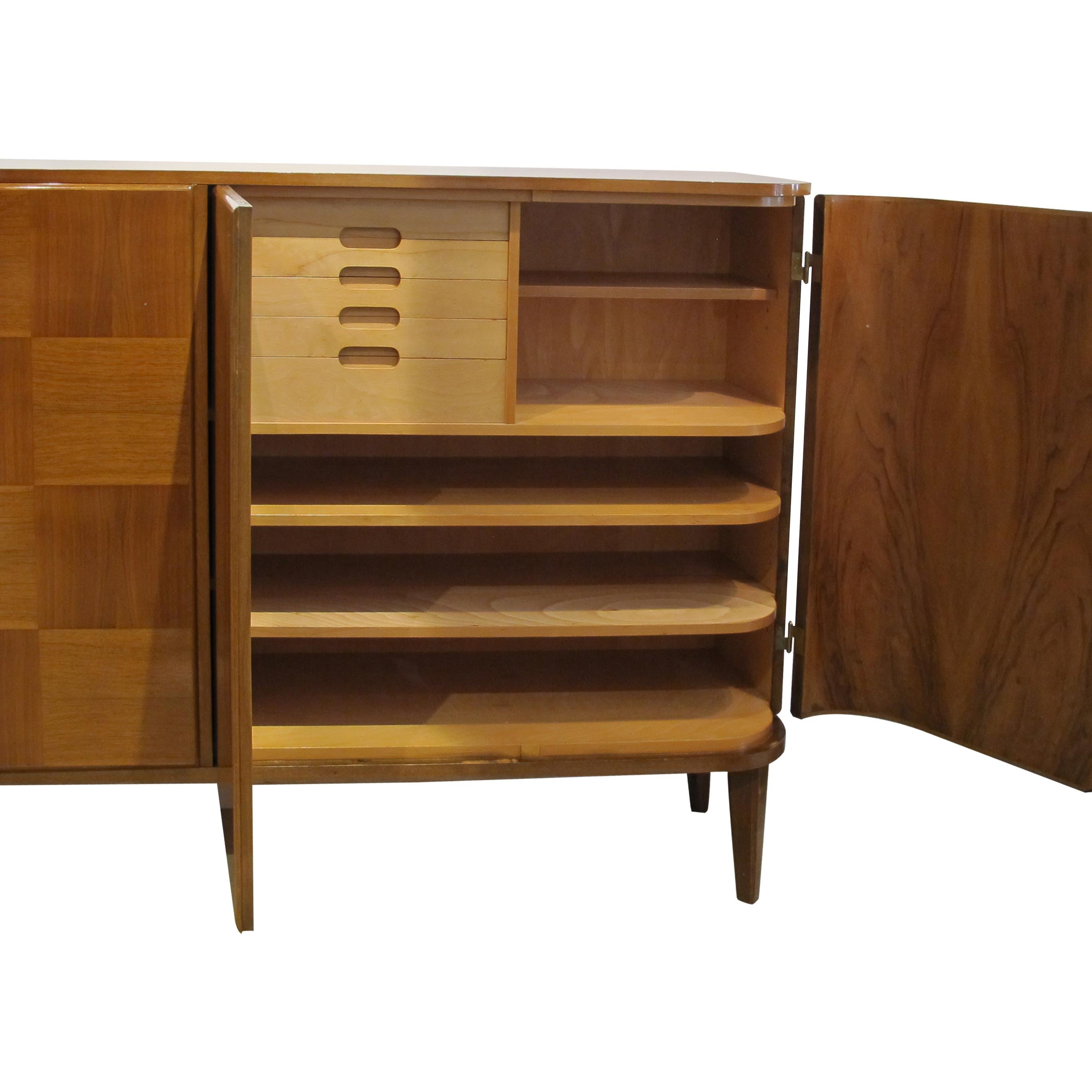 Swedish 1930s/40s Art Deco Rare Sideboard with Curved edges by Carl Axel Acking 