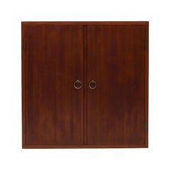 1930er/40er Jahre. Feiner dänischer Wand-Make-up-Schrank