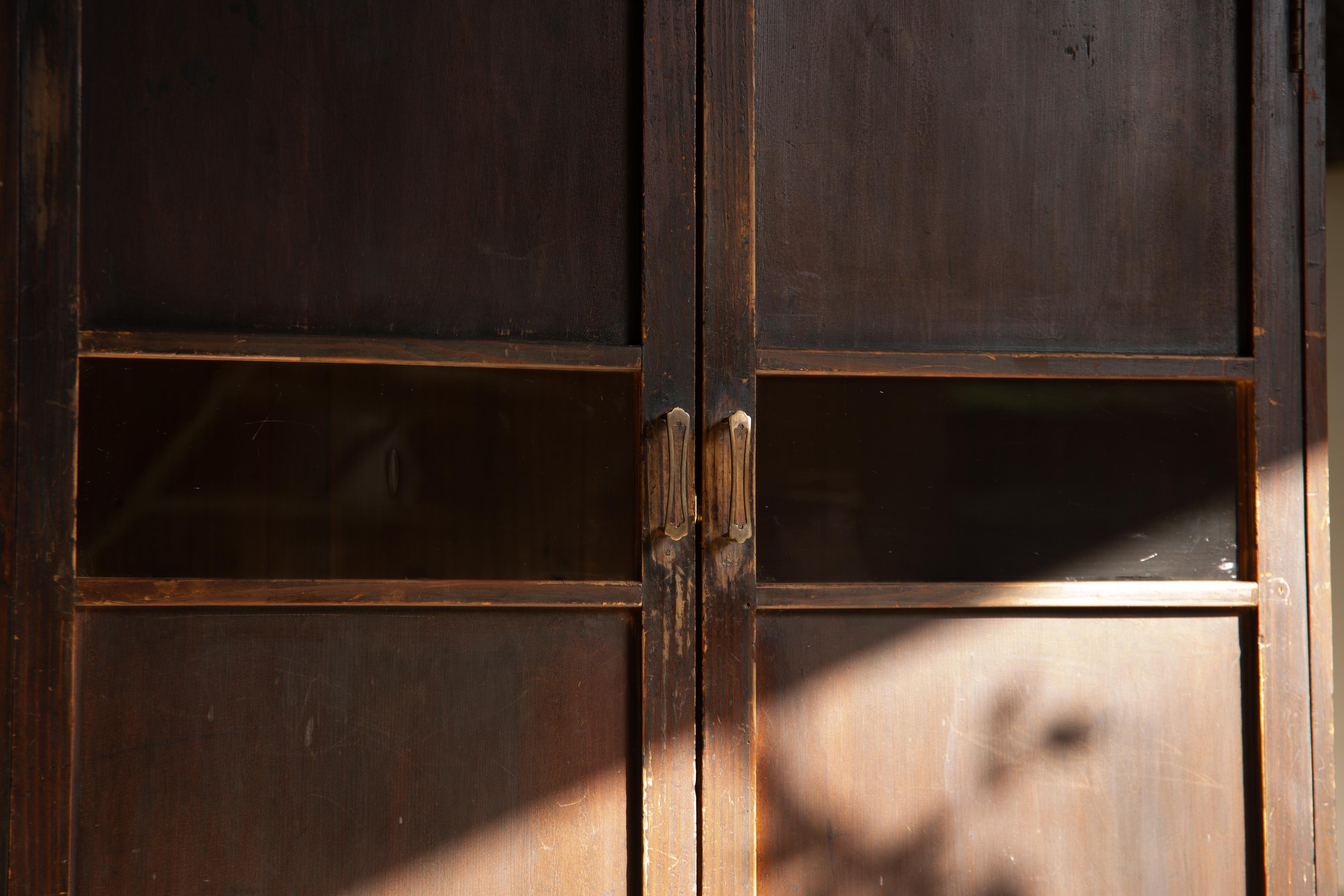 1930s - 1940s Japanese antique mid-size closet with drawers, wabi sabi organic For Sale 13