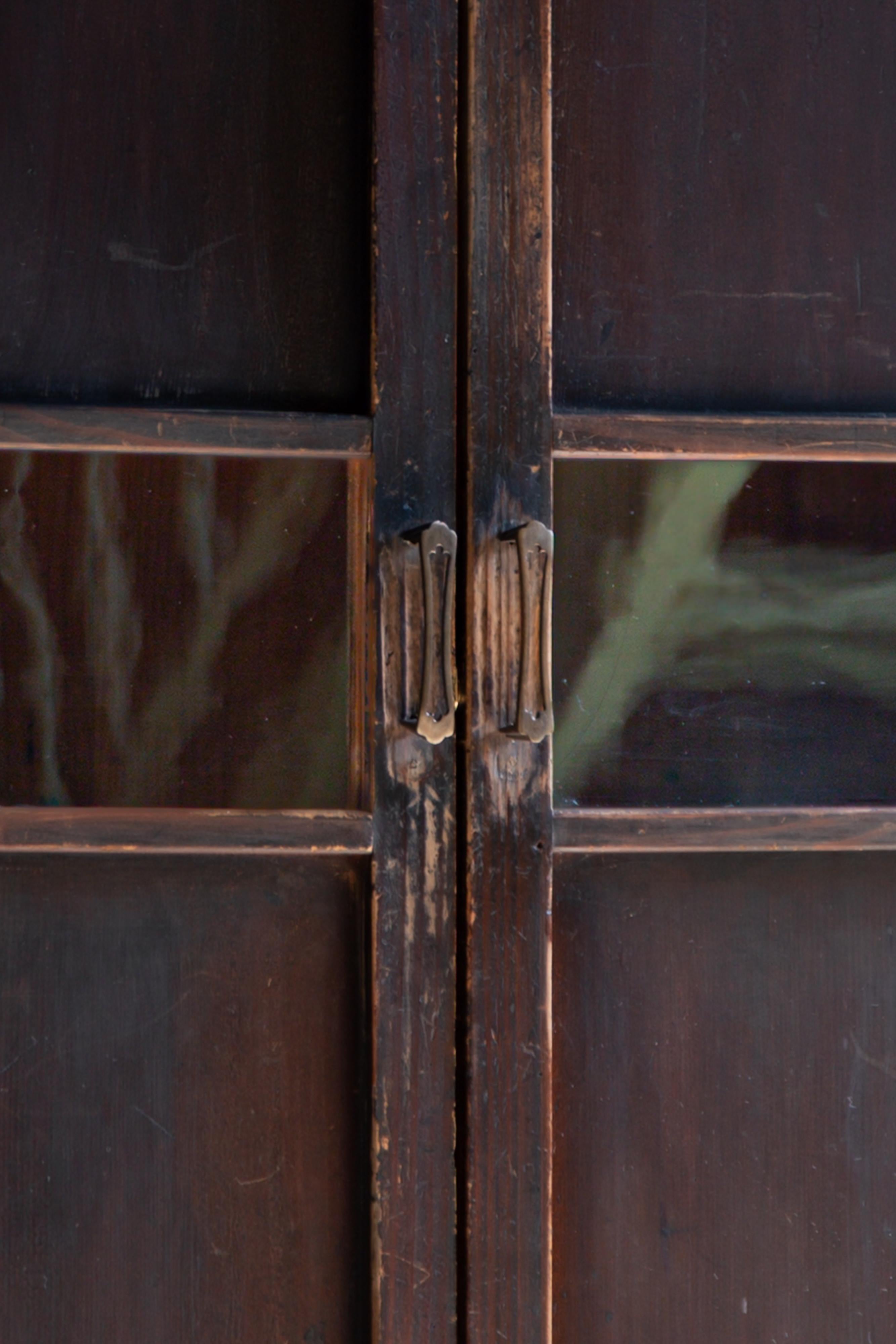 1930s - 1940s Japanese antique mid-size closet with drawers, wabi sabi organic For Sale 2