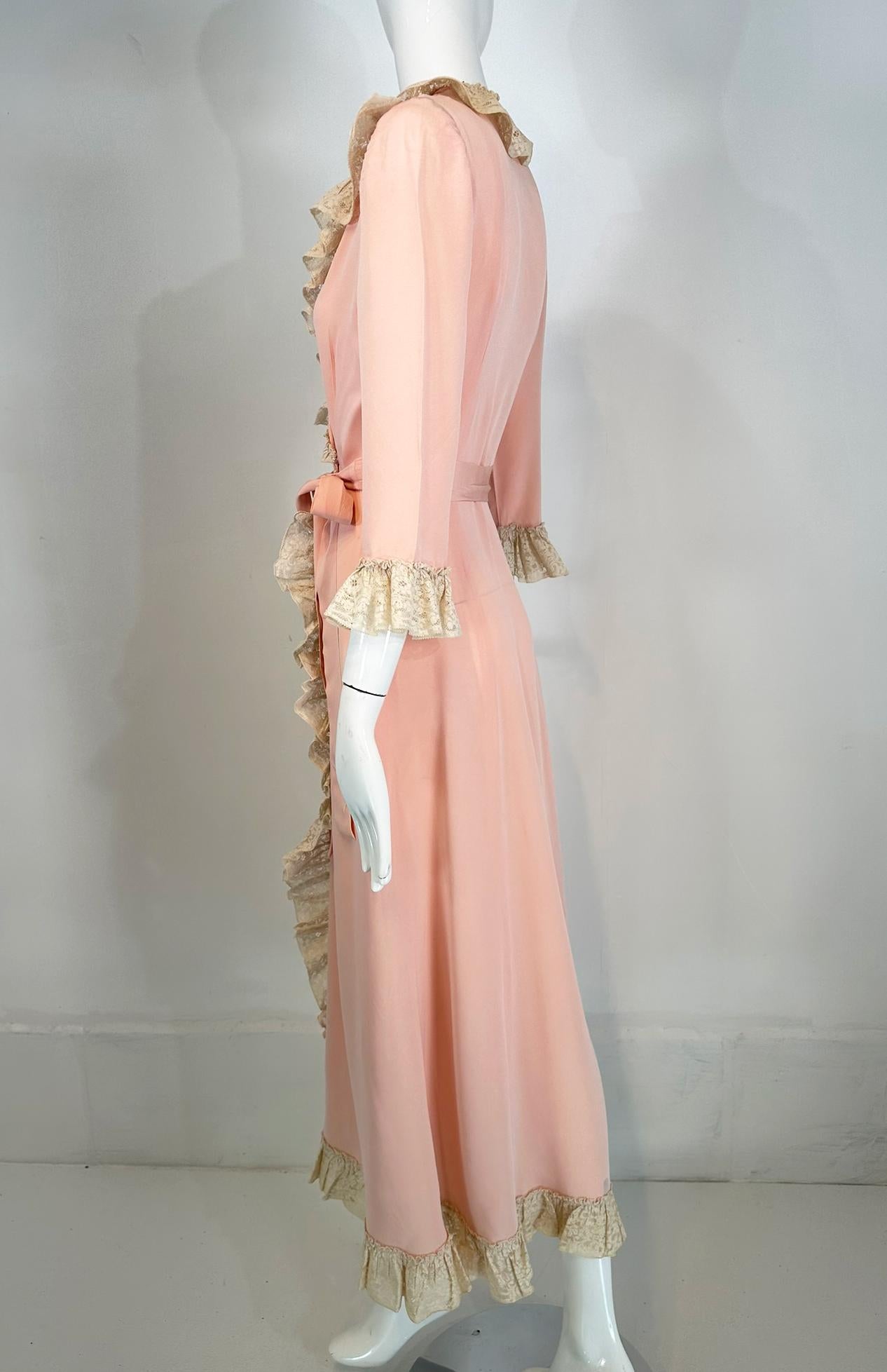 1930s-40s Pink Rayon Cream Lace Trimmed Wrap & Tie Robe For Sale 2