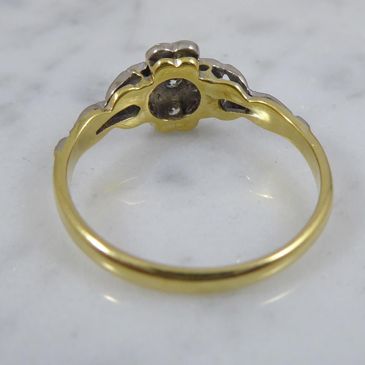 Art Deco 1930s-1940s Vintage Diamond Ring in Flower Cluster Design, Marked 18ct and Plat